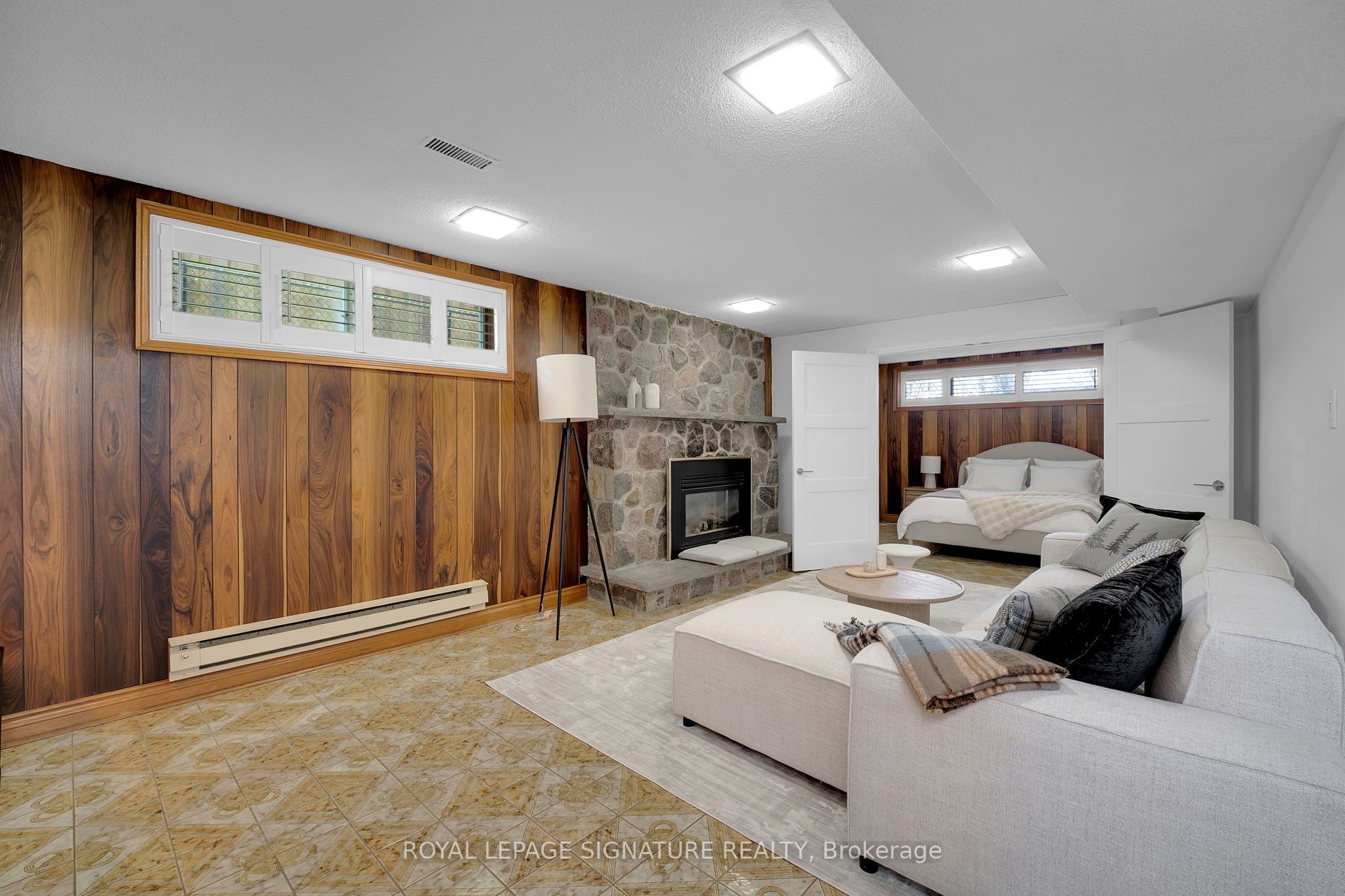 49 Sylvadene Parkway Lower, Vaughan, ON L4L 2M5 photo 3