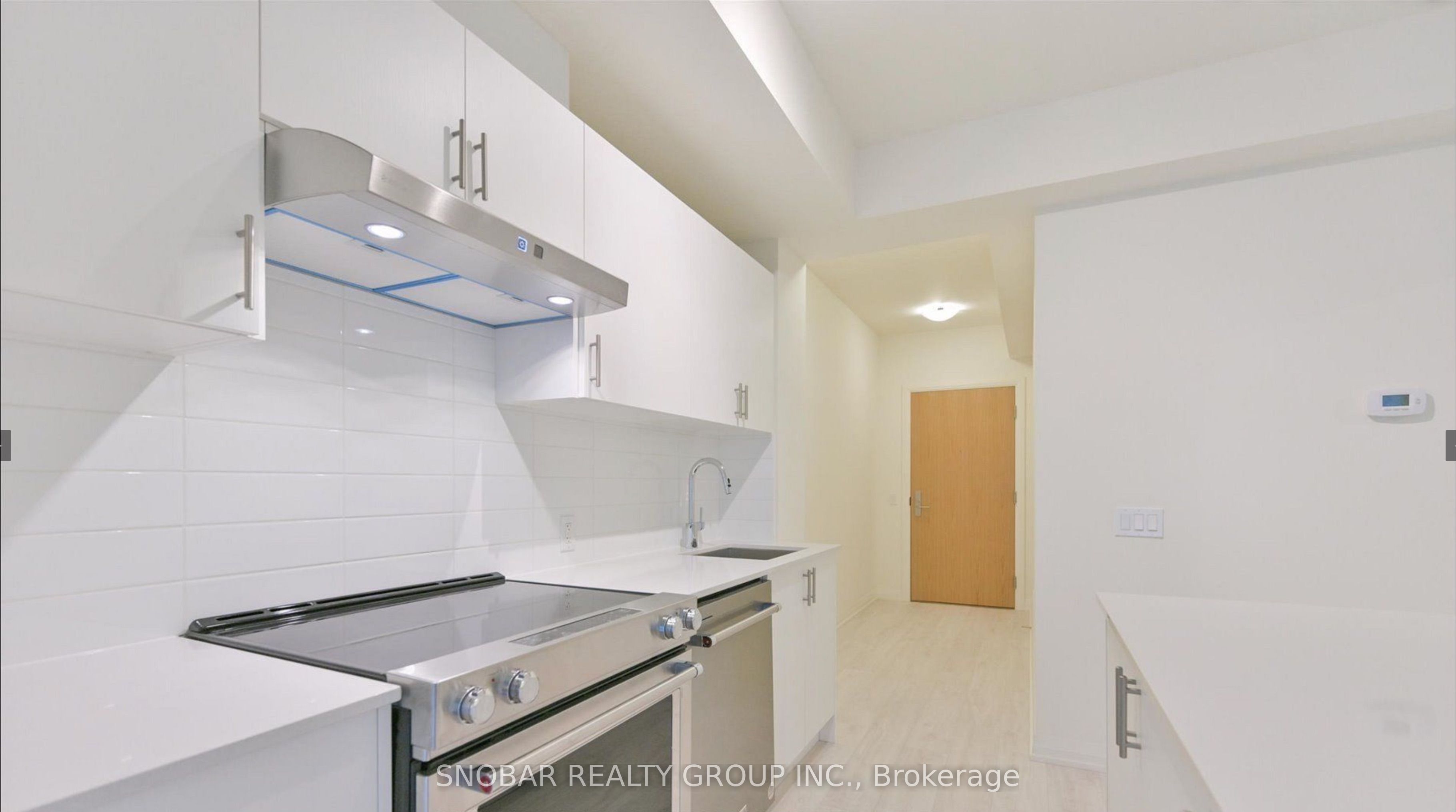 8960 Jane Street W 701, Vaughan, ON L4K 2M9 photo 5