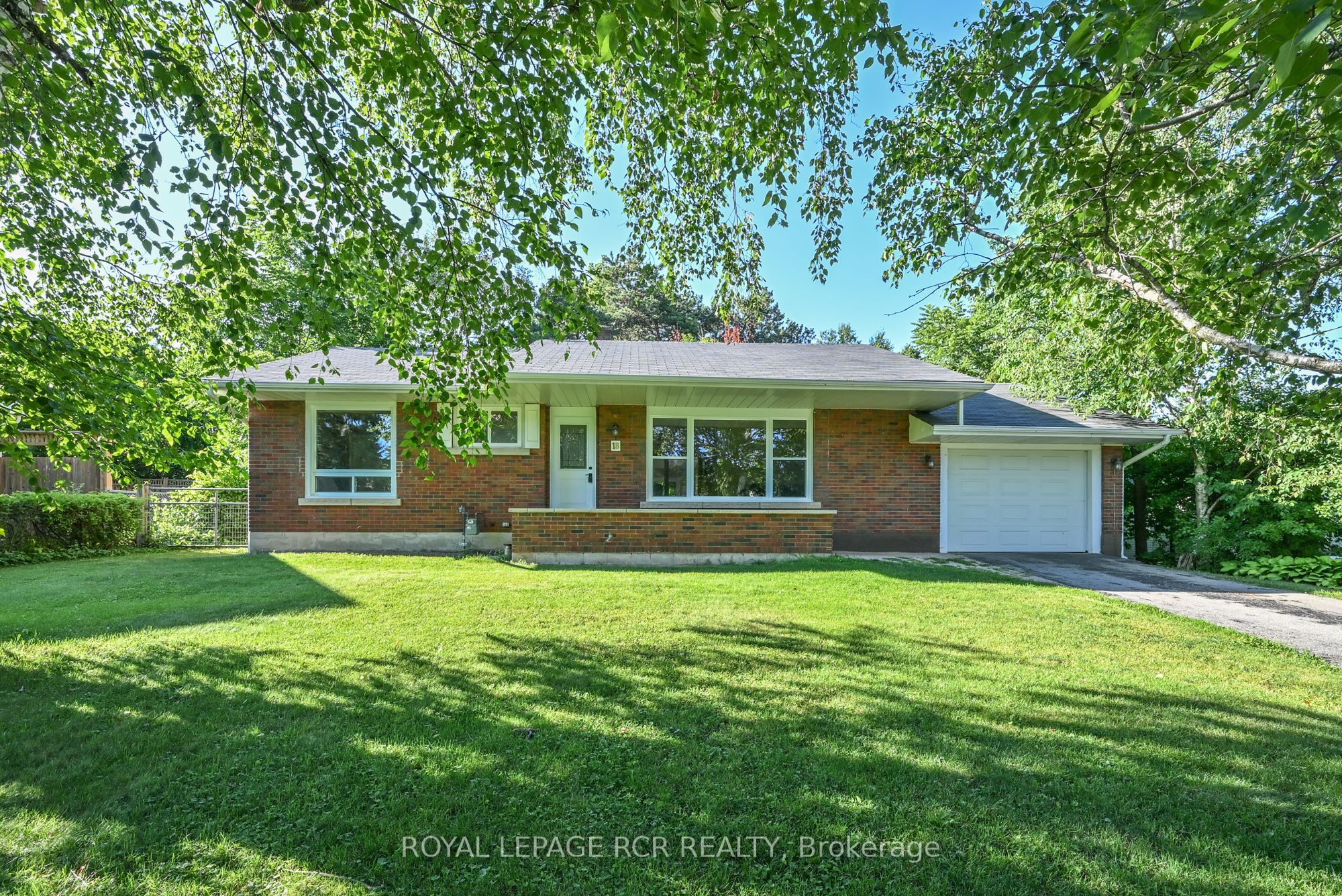 18 Doner Street, New Tecumseth, ON L9R 1M6 photo 3