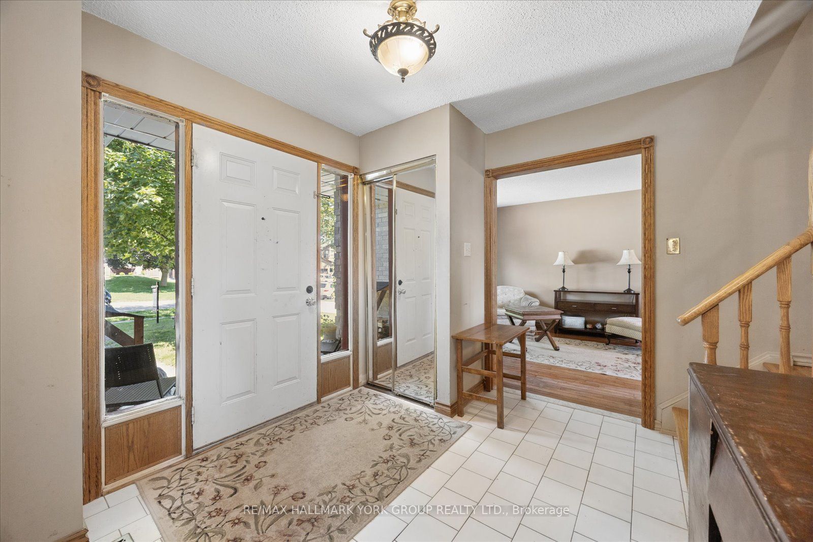 458 Chester Avenue, Newmarket, ON L3Y 6R7 photo 4