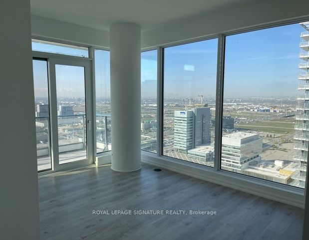 7890 Jane Street 3202, Vaughan, ON L4K 0K9
