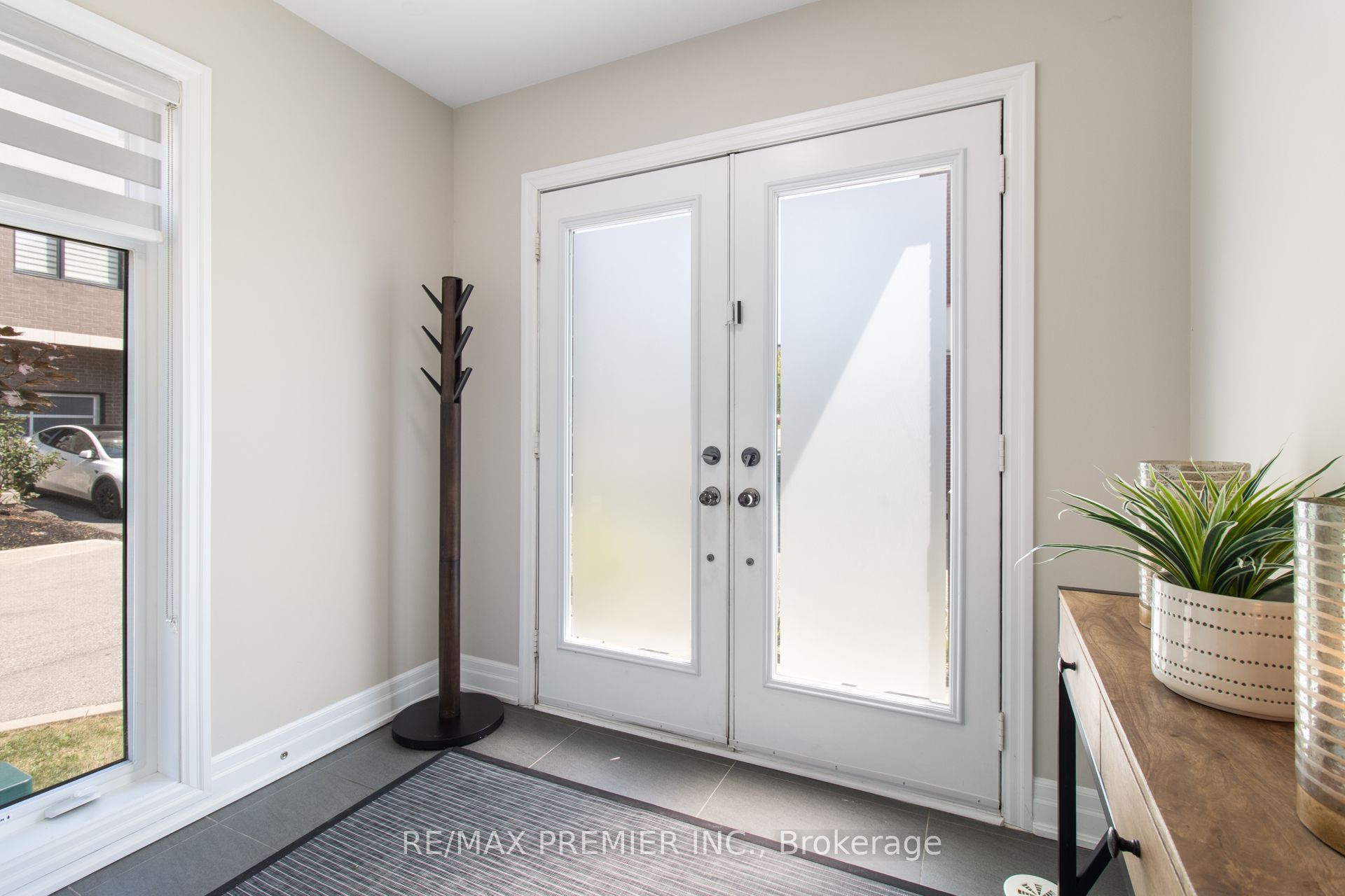 2 Gaddi Way, Vaughan, ON L4L 2S2 photo 3
