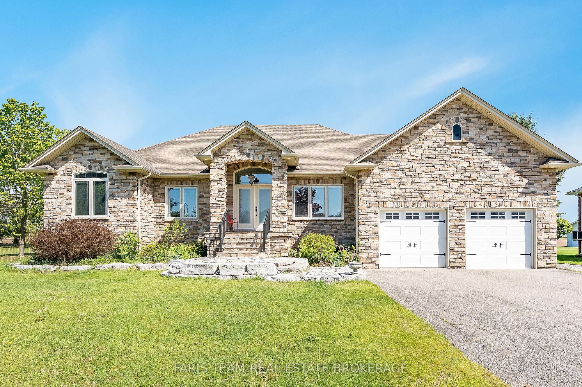 30 Fisher Drive, Adjala-Tosorontio, ON L0M 1J0