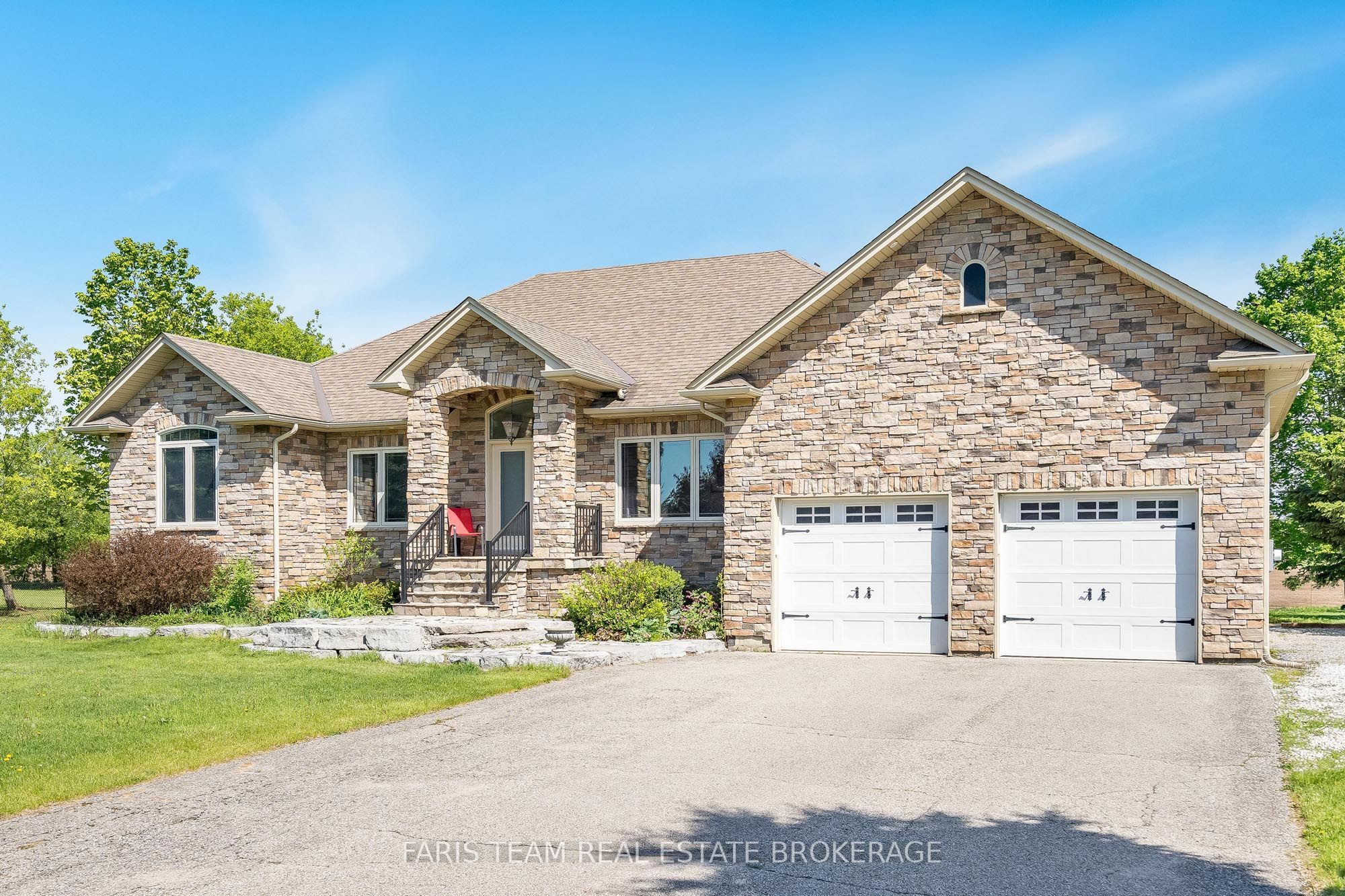 30 Fisher Drive, Adjala-Tosorontio, ON L0M 1J0 photo 2