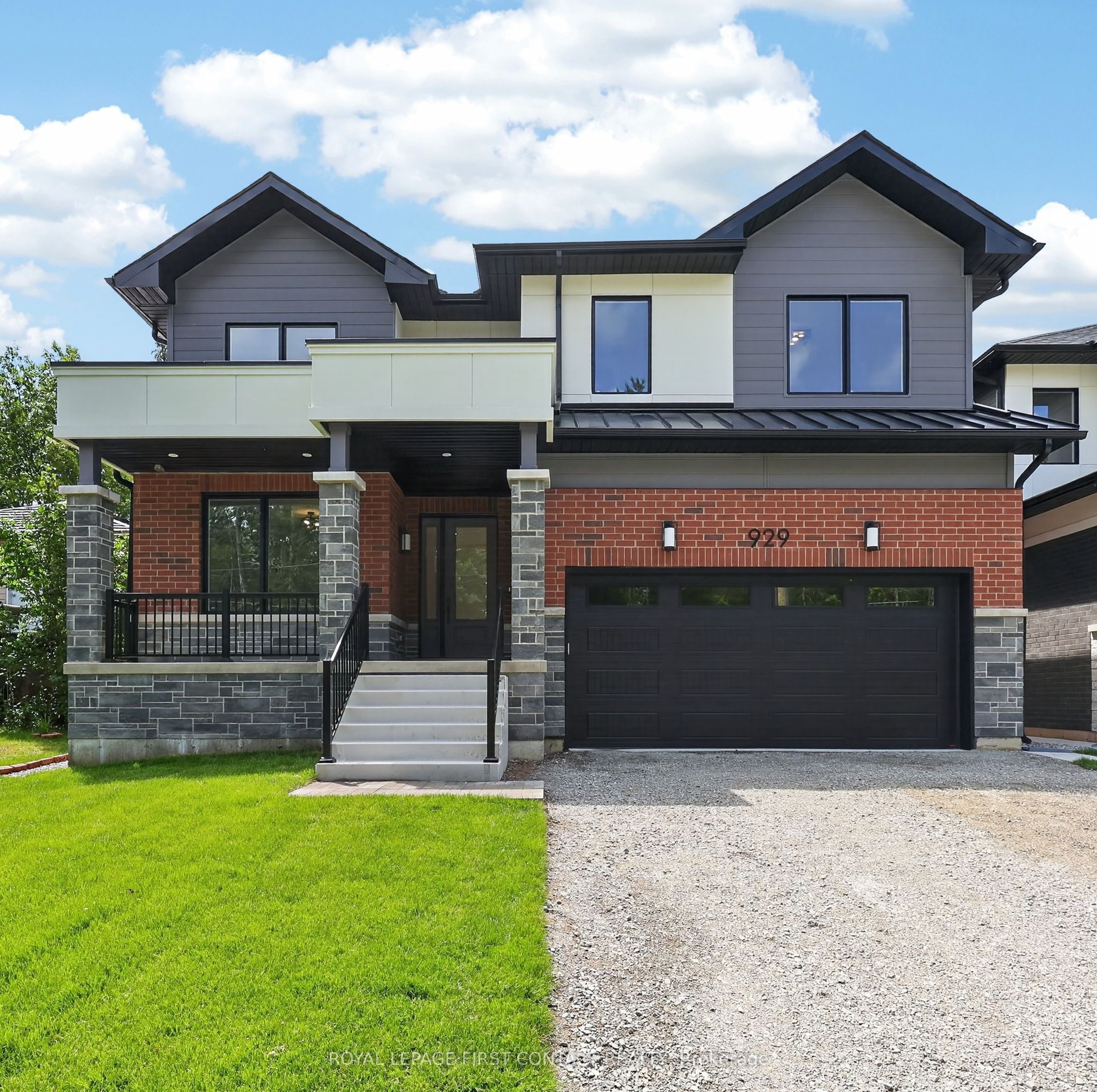 929 7th Line Lower, Innisfil, ON L9S 4G1