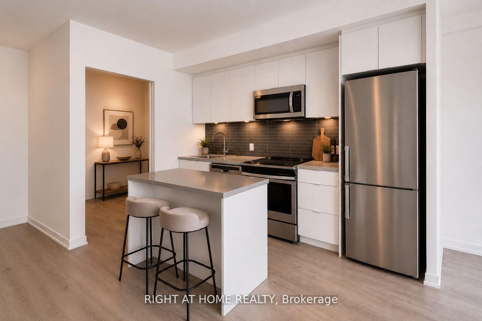 8868 Yonge Street 208E, Richmond Hill, ON L4C 0T4