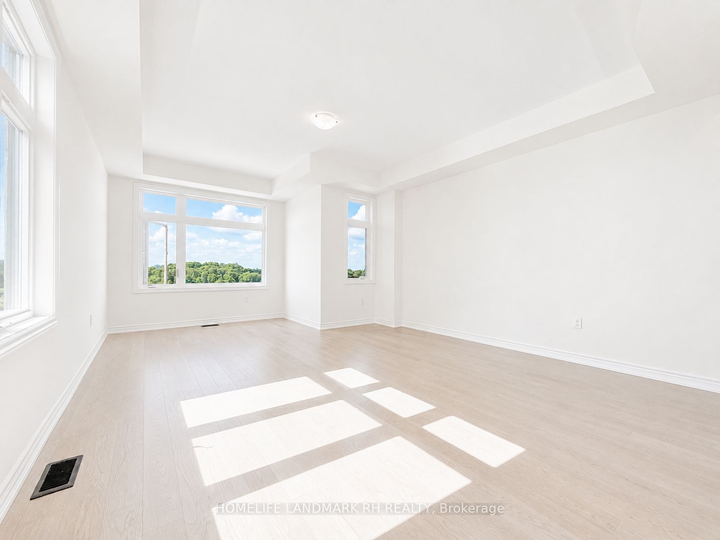 195 Berczy Green Drive, Markham, ON L6C 3P4 photo 4