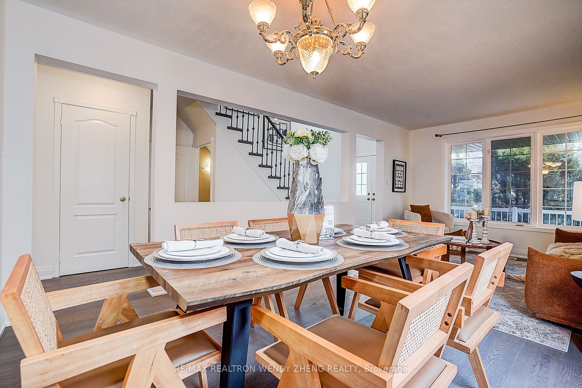 145 Glasgow Crescent, Georgina, ON L4P 4B1 photo 5