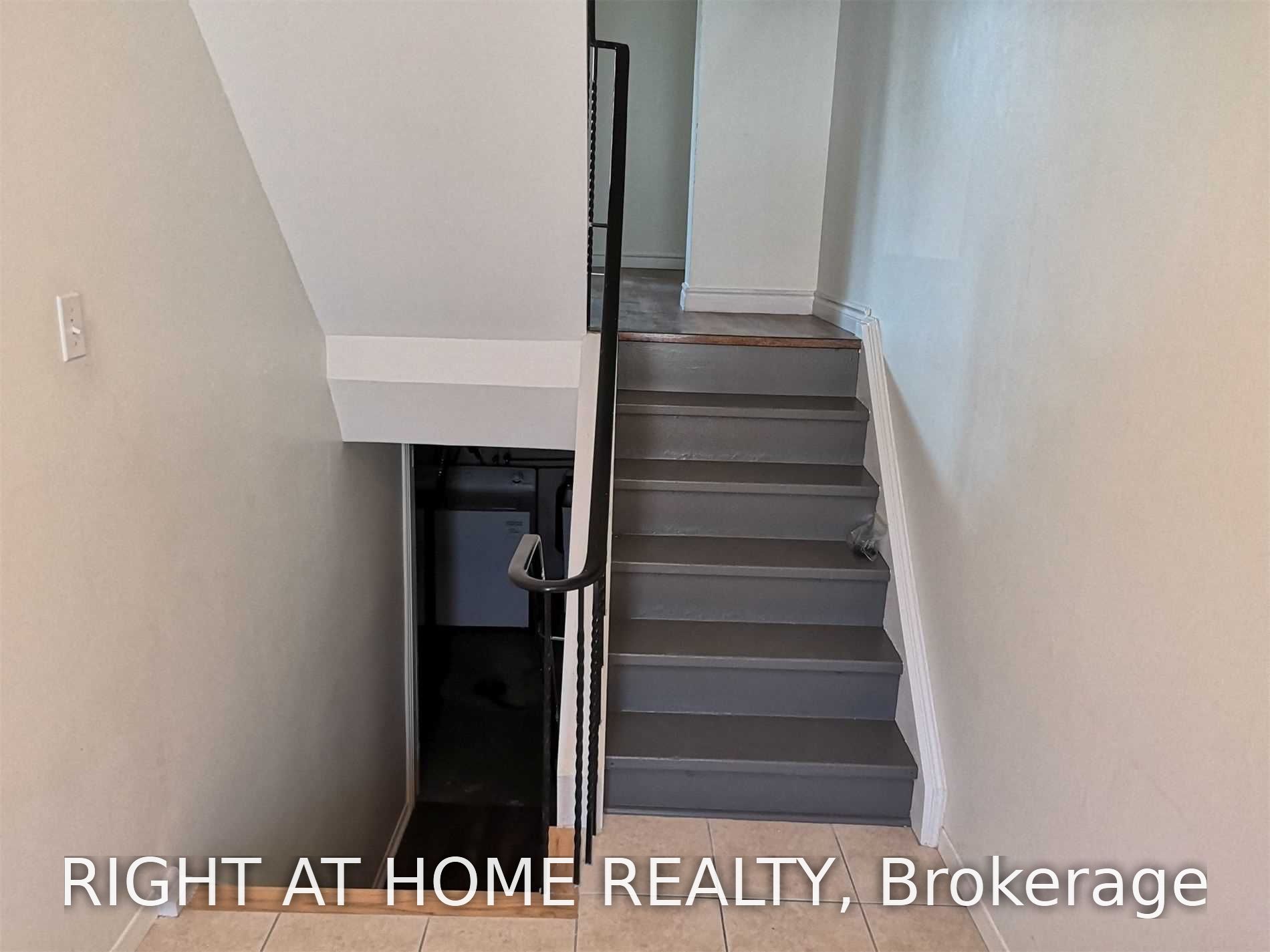 29 New Port Way, Markham, ON L3T 5G3 photo 2