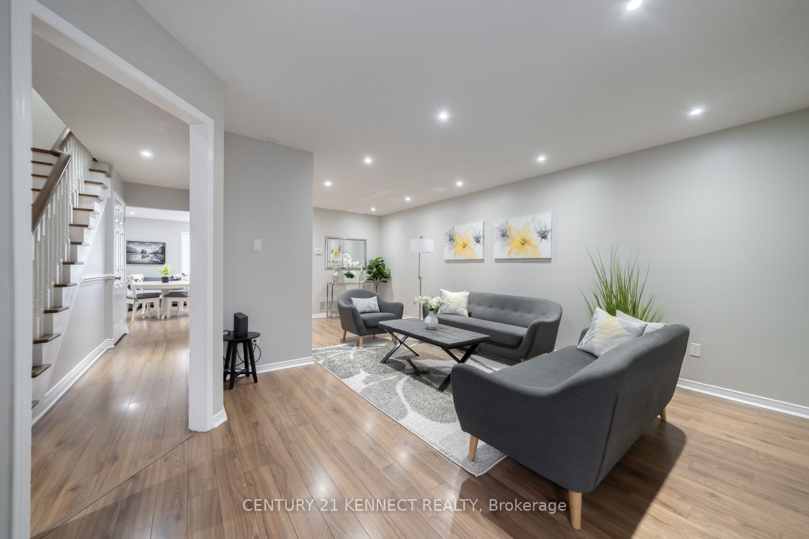 805 Playter Crescent, Newmarket, ON L3X 1W7 photo 5