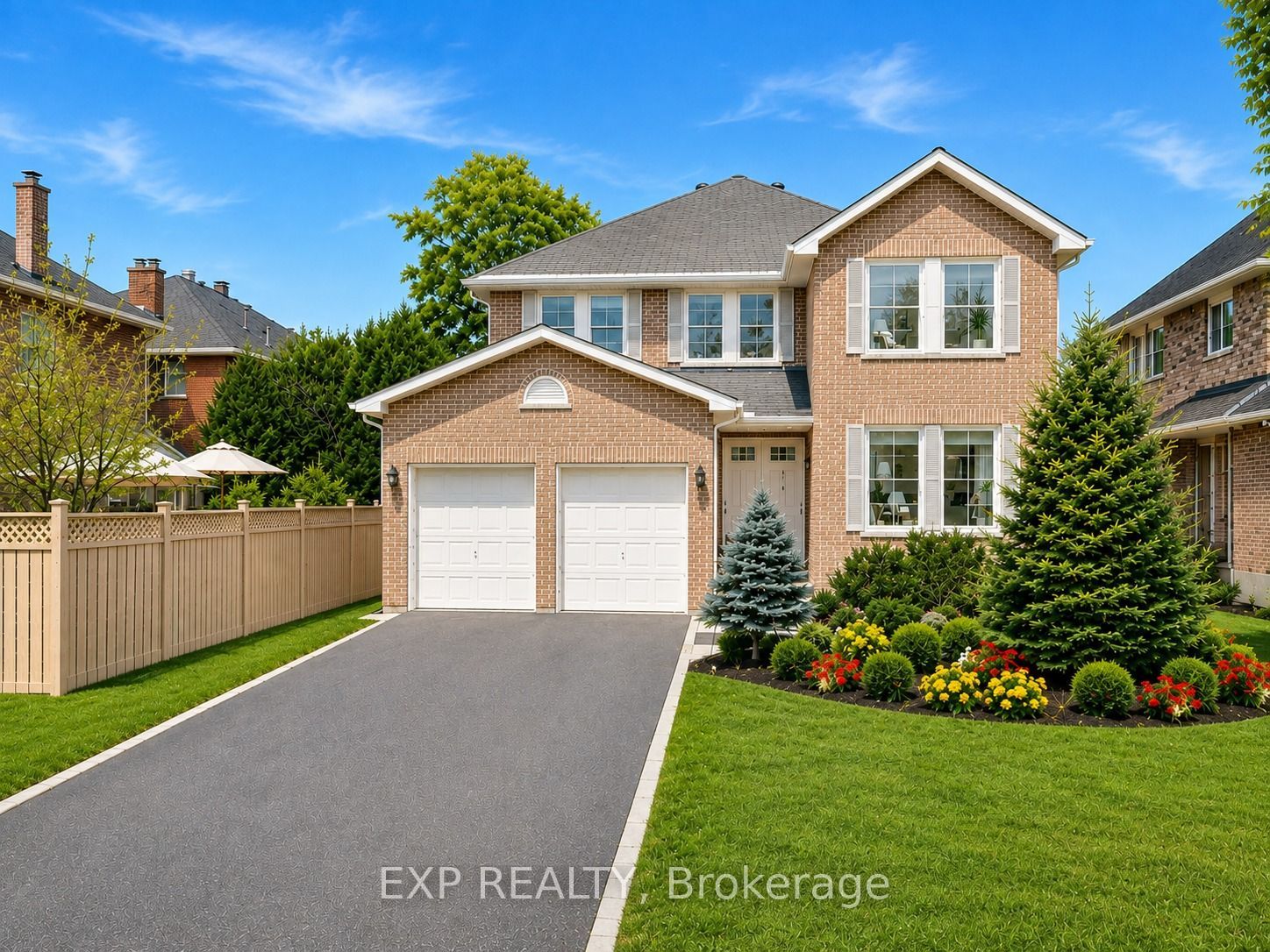 17 Heath Street, Richmond Hill, ON L4B 2B6 photo 2