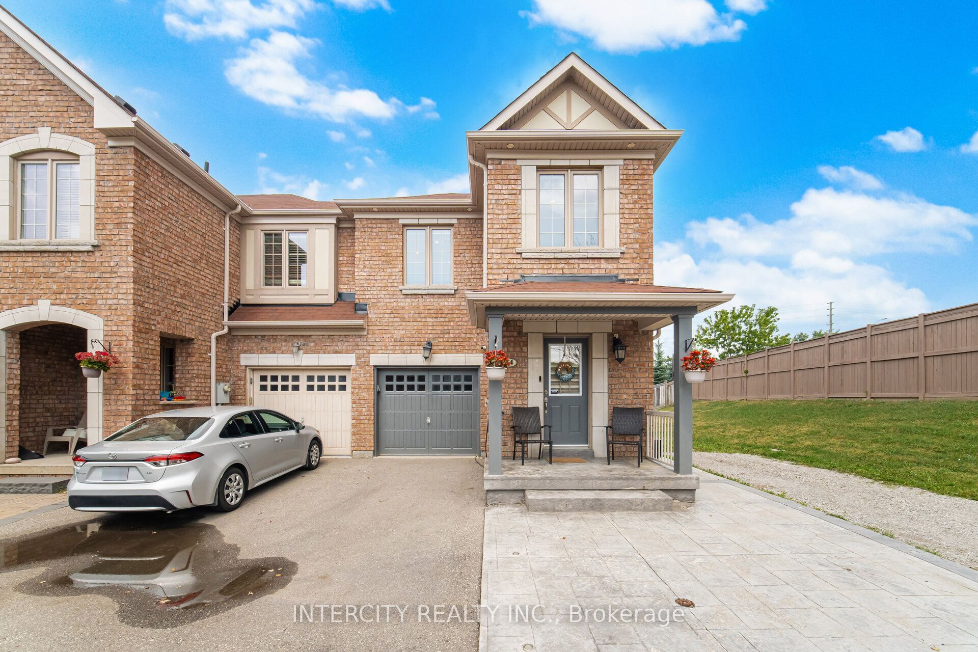64 Coranto Way, Vaughan, ON L4H 3L9