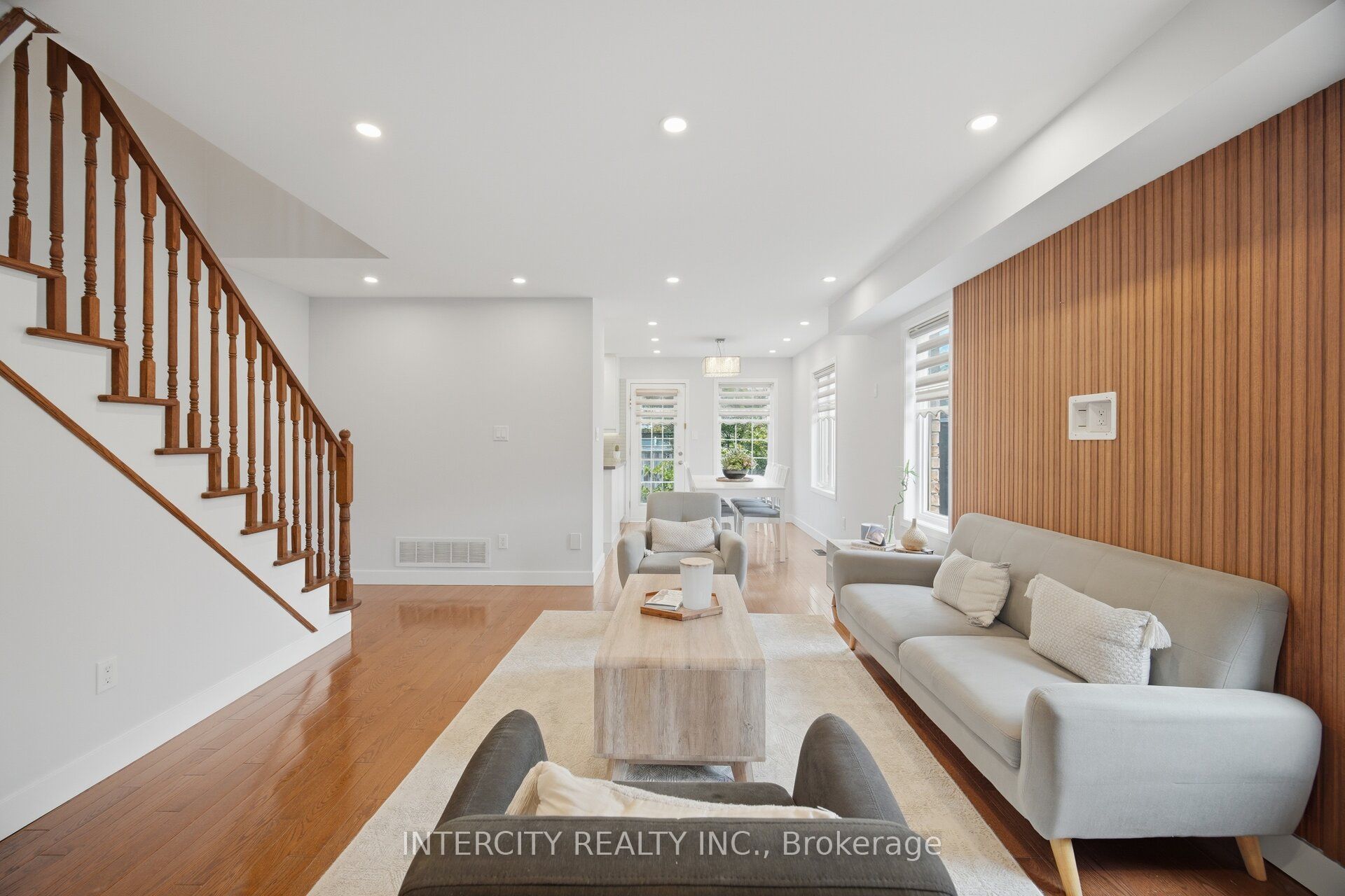 64 Coranto Way, Vaughan, ON L4H 3L9 photo 3