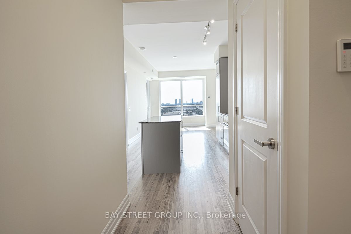 9085 Jane Street 1107, Vaughan, ON L4K 0K8 photo 2