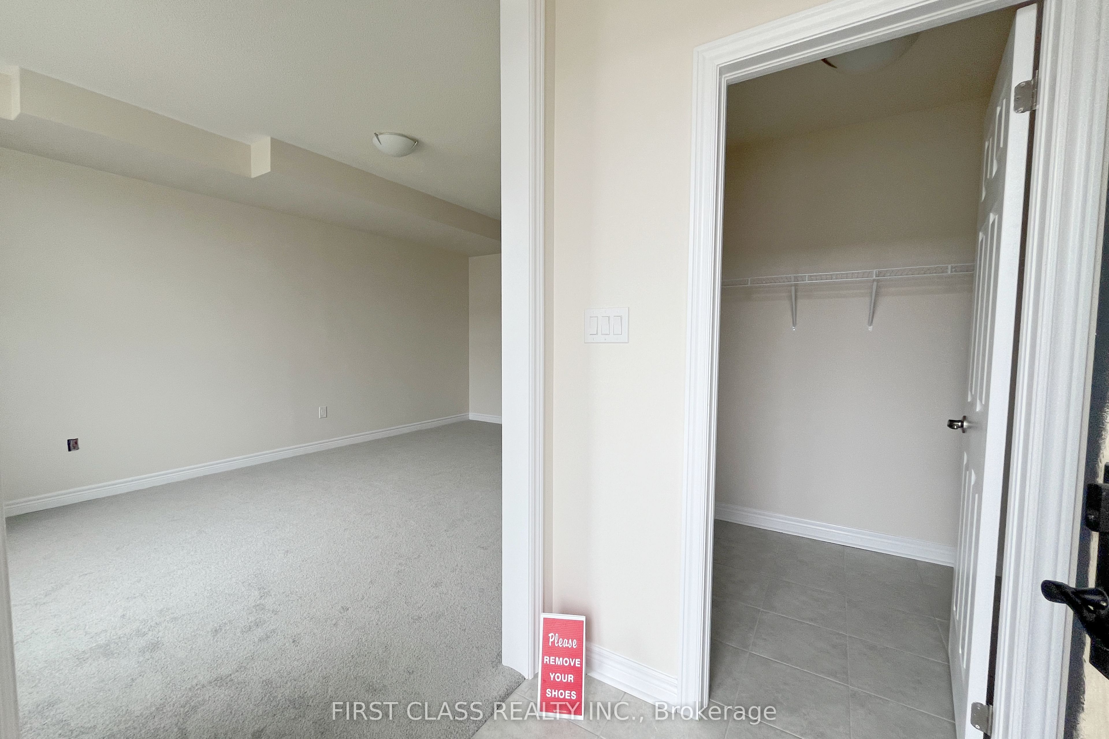 33 Mumbai Drive, Markham, ON L3S 3K5 photo 3
