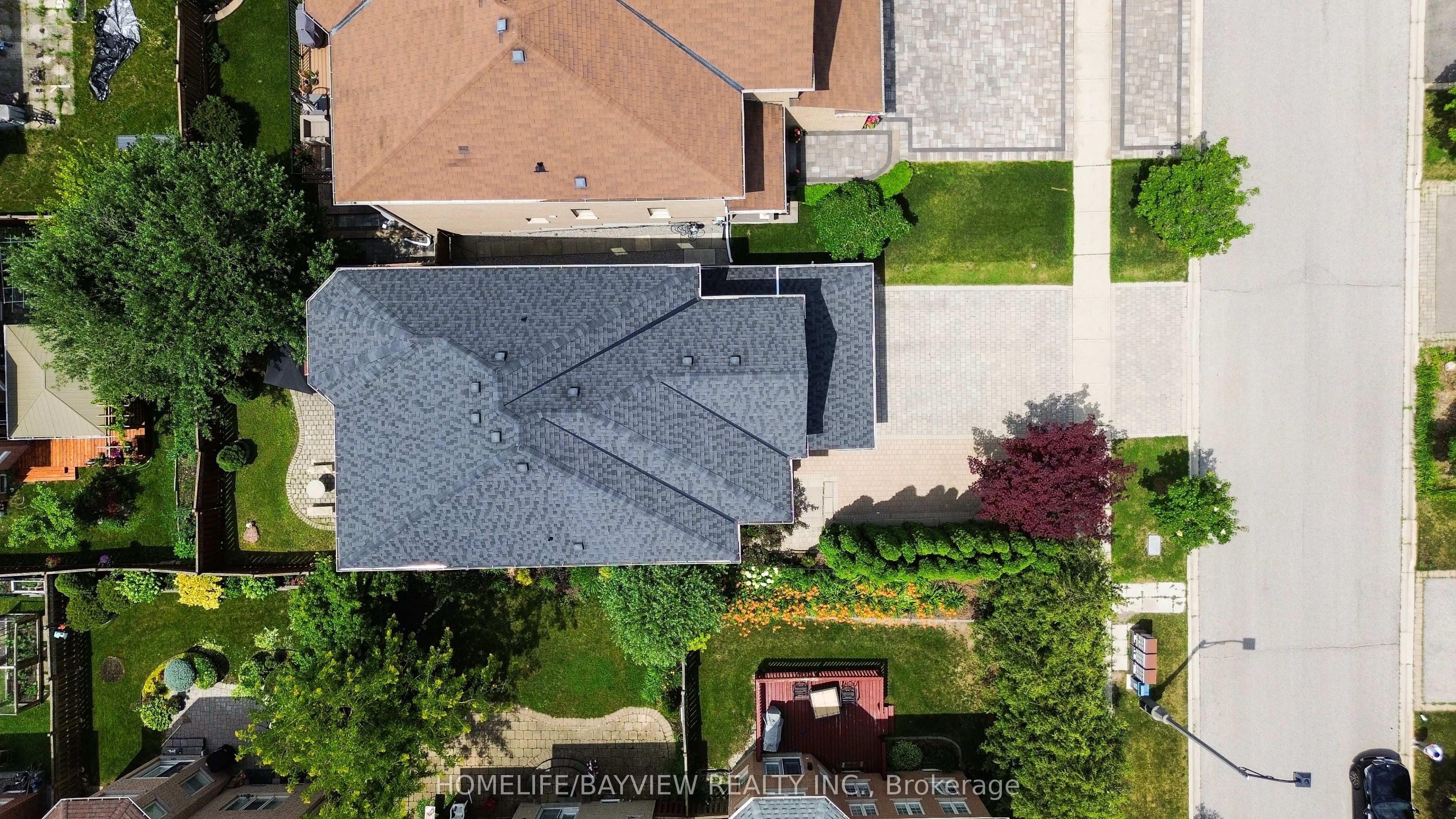 42 Shadow Falls Drive, Richmond Hill, ON L4E 4J7 photo 4