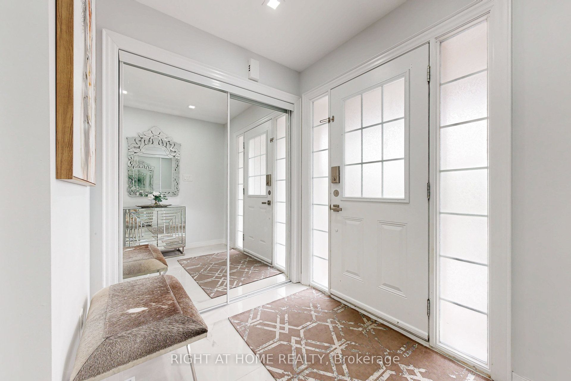 64 Williamson Family Hollow, Newmarket, ON L3X 3K2 photo 4