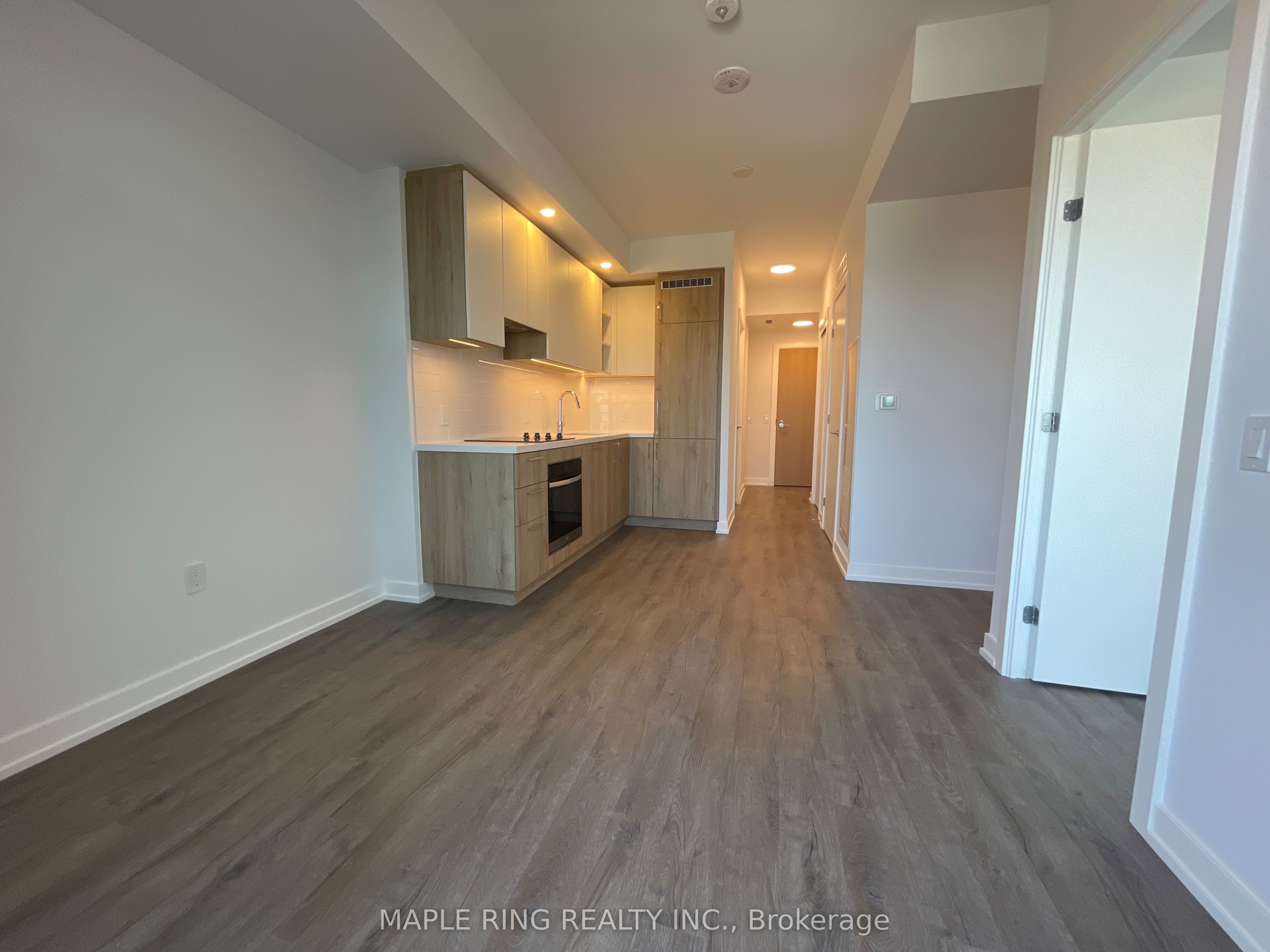 21 Meadowdale Road 710, Vaughan, ON L4K 0H6