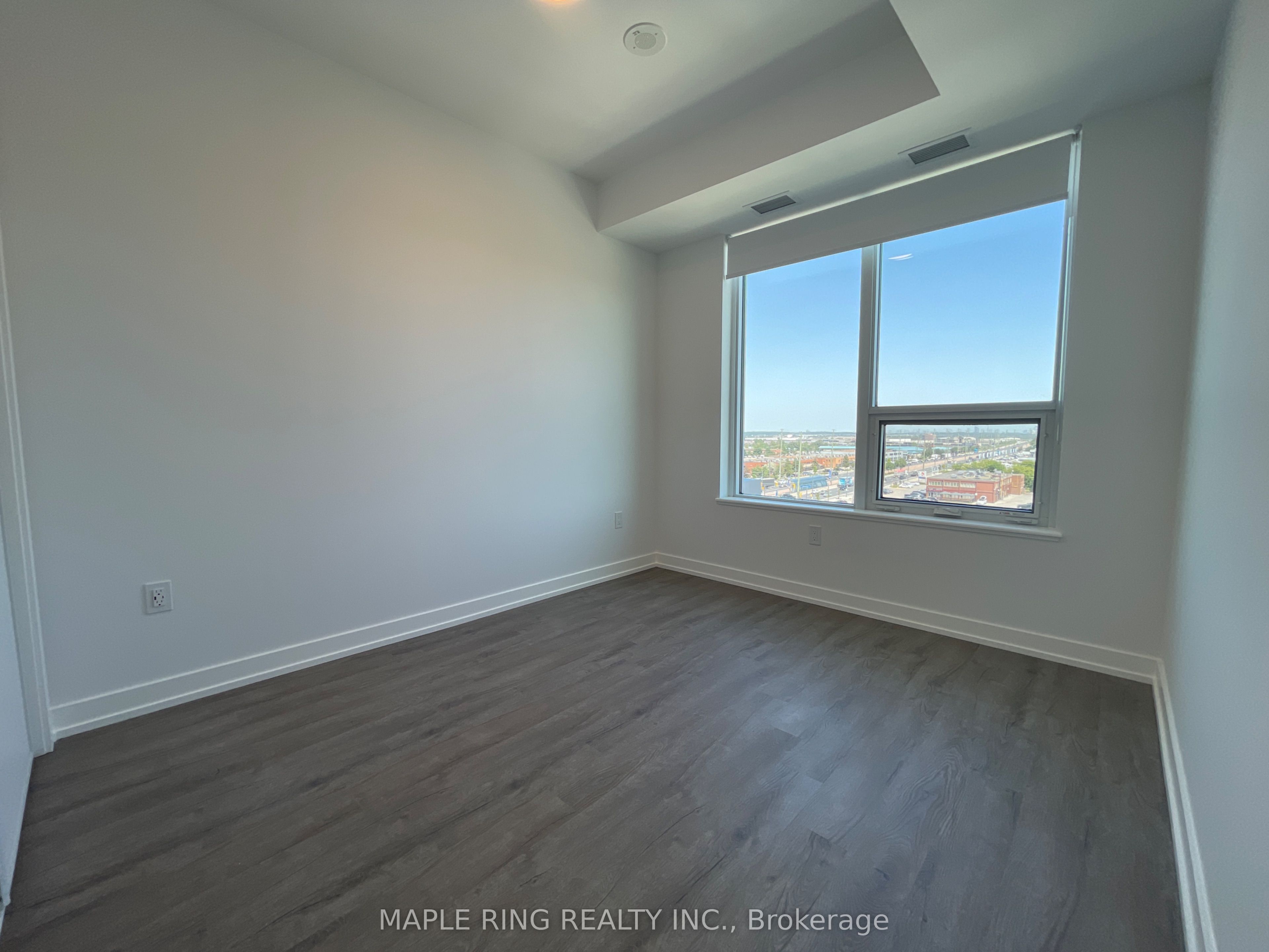 21 Meadowdale Road 710, Vaughan, ON L4K 0H6 photo 4