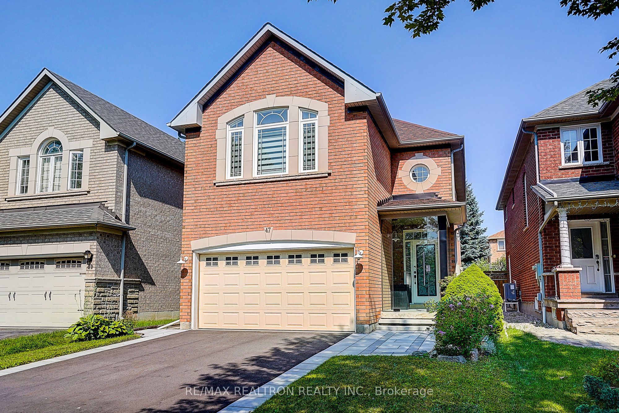 47 Melville Street, Richmond Hill, ON L4B 4J1 photo 2
