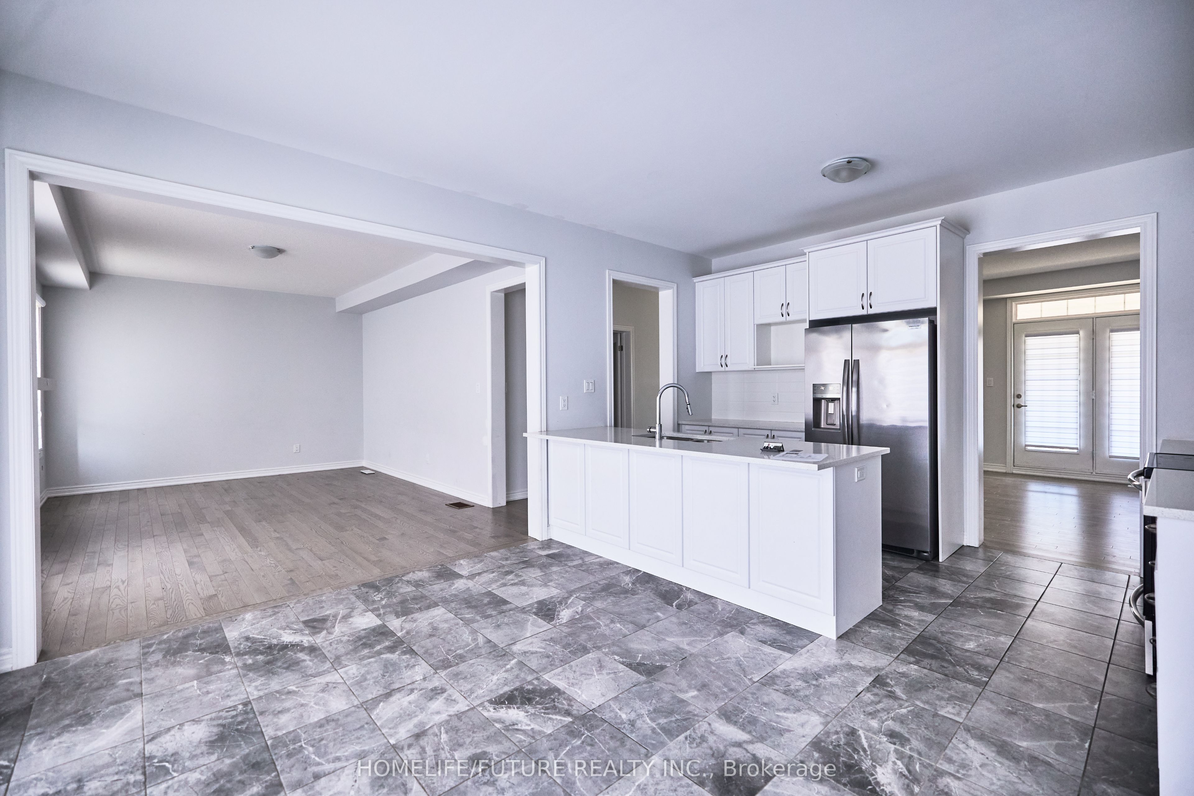 23 Faimira Avenue, Georgina, ON L4P 0C2 photo 5