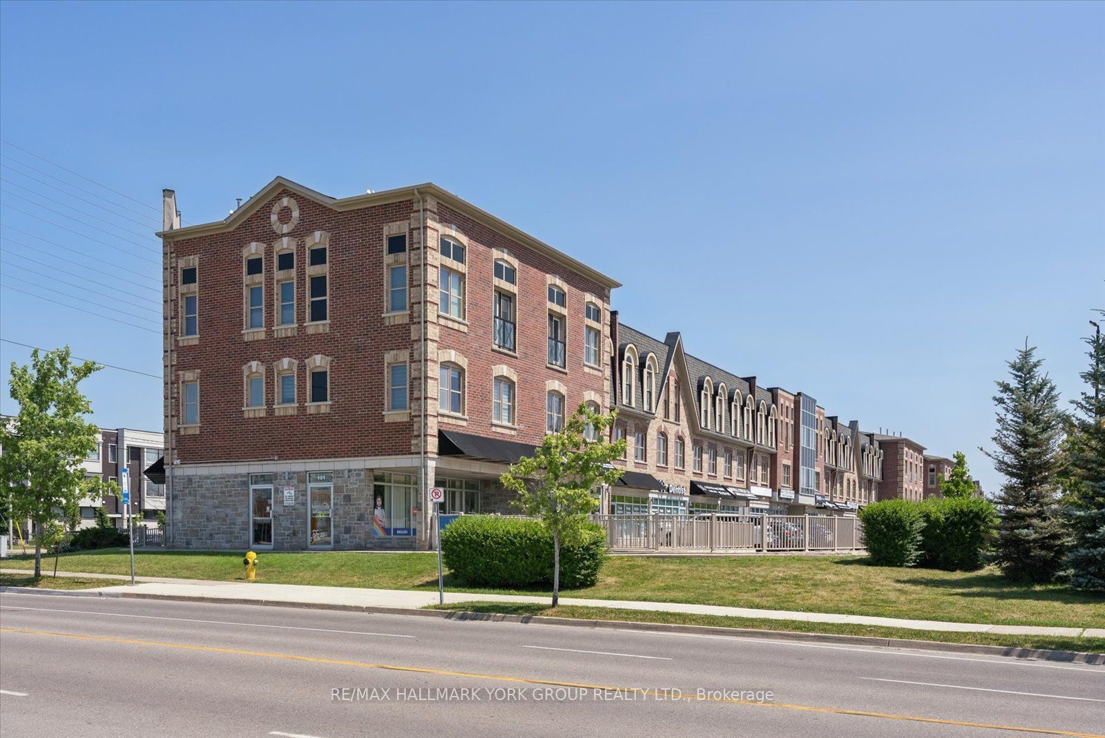 3905 Major Mackenzie Drive 203, Vaughan, ON L4L 1A6 photo 2