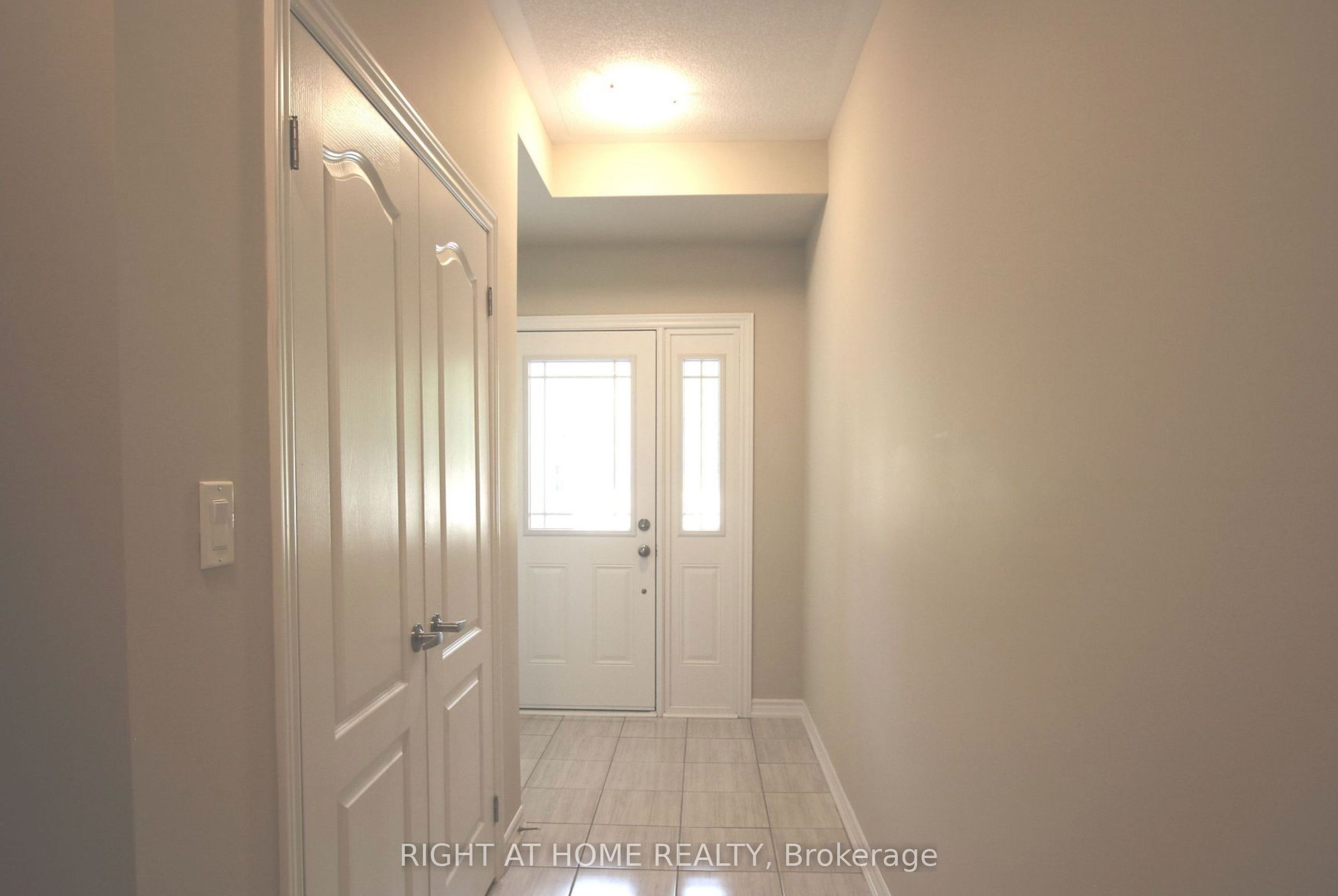 49 Milson Crescent, Essa, ON L3W 0C9 photo 4