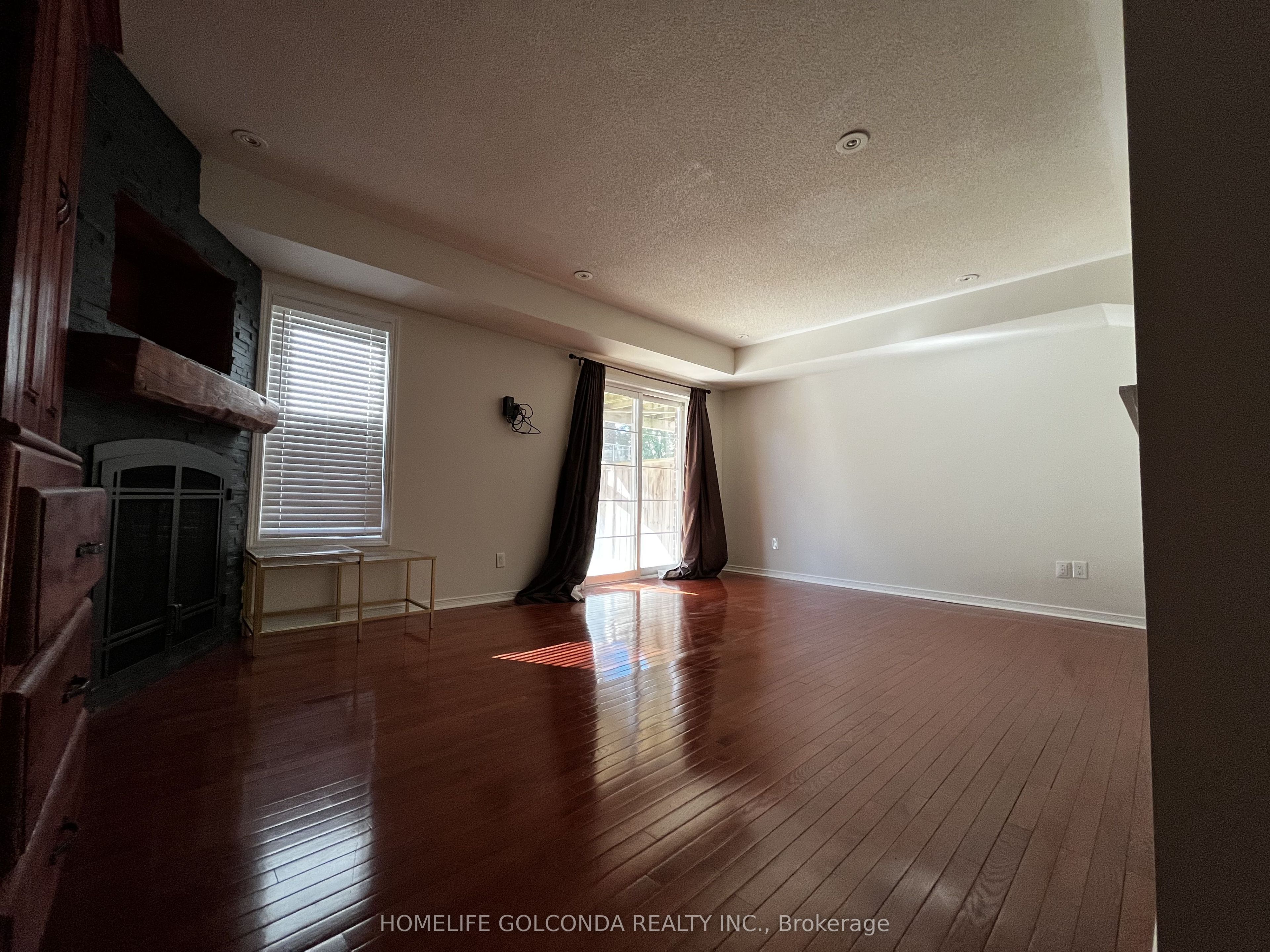 139 Chapman Court, Aurora, ON L4G 0E2 photo 5