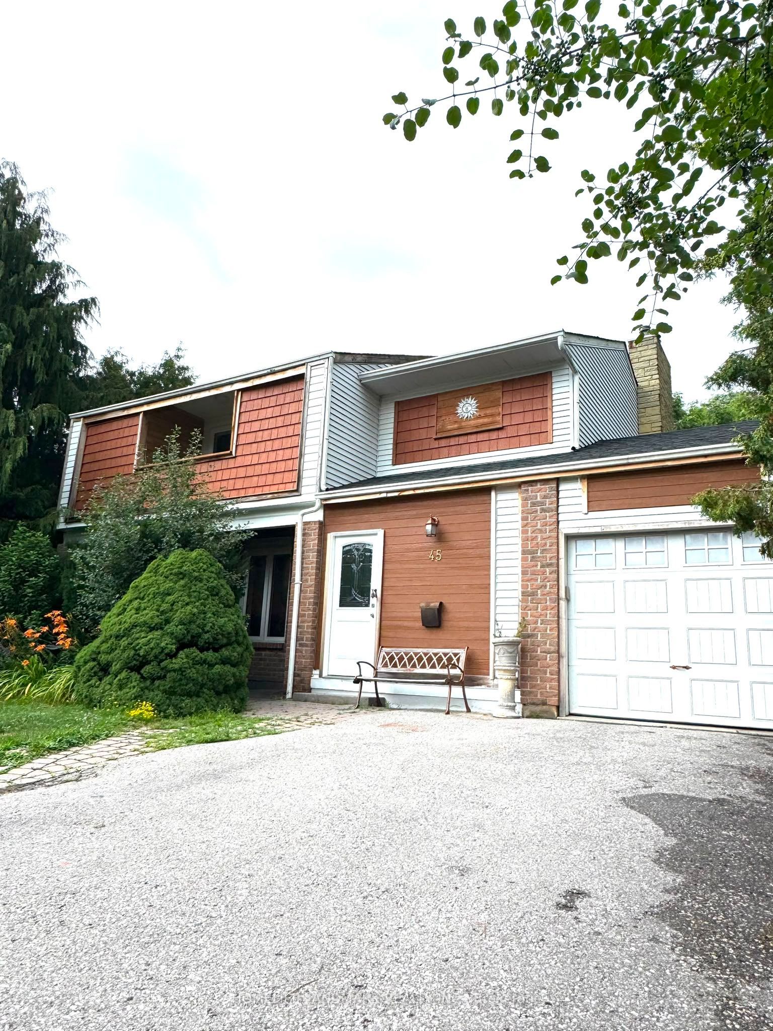 45 Sandusky Crescent, Aurora, ON L4G 3N3 photo 2