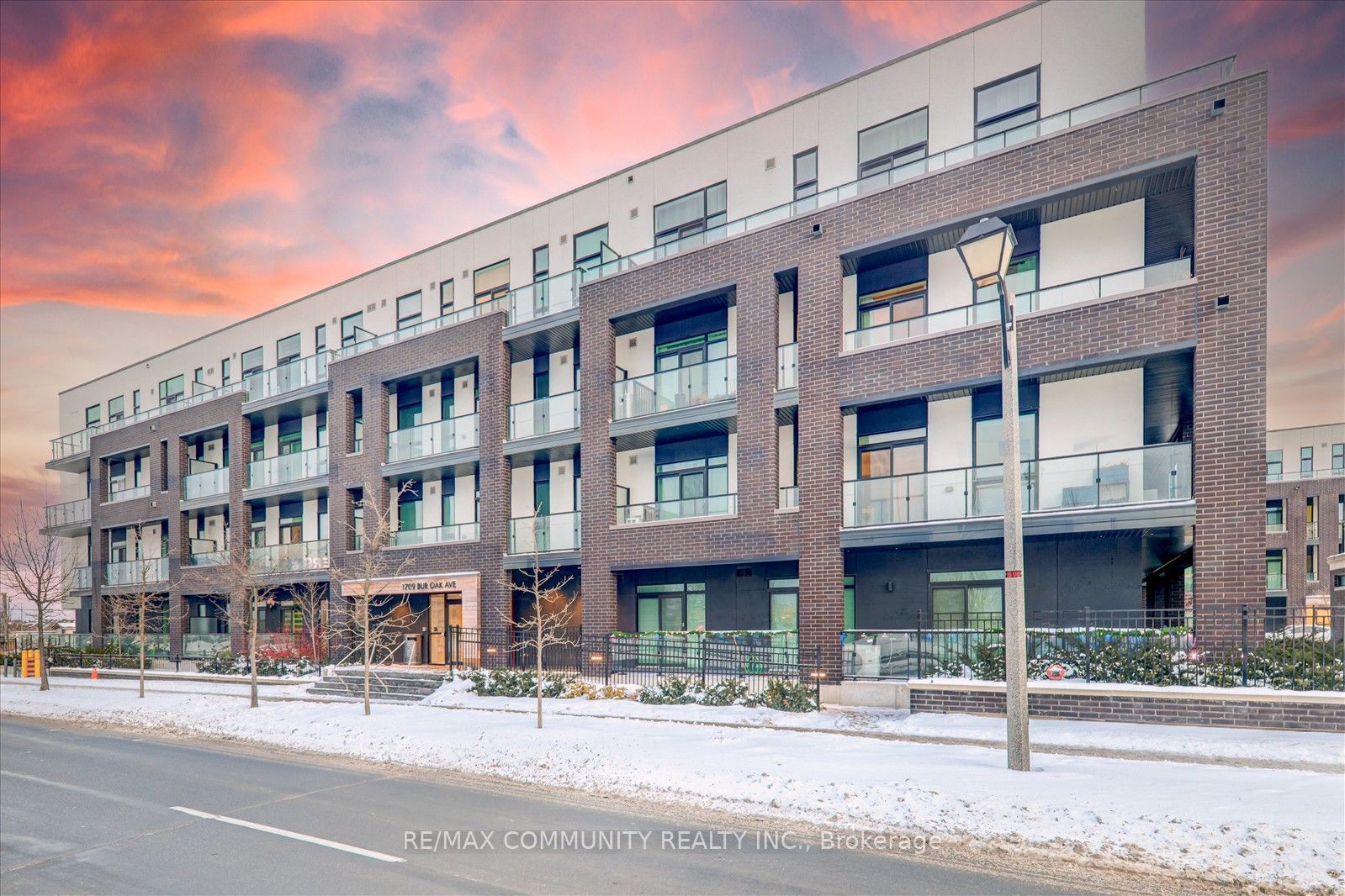 1709 Bur Oak Avenue 206, Markham, ON L6E 0V7 photo 3