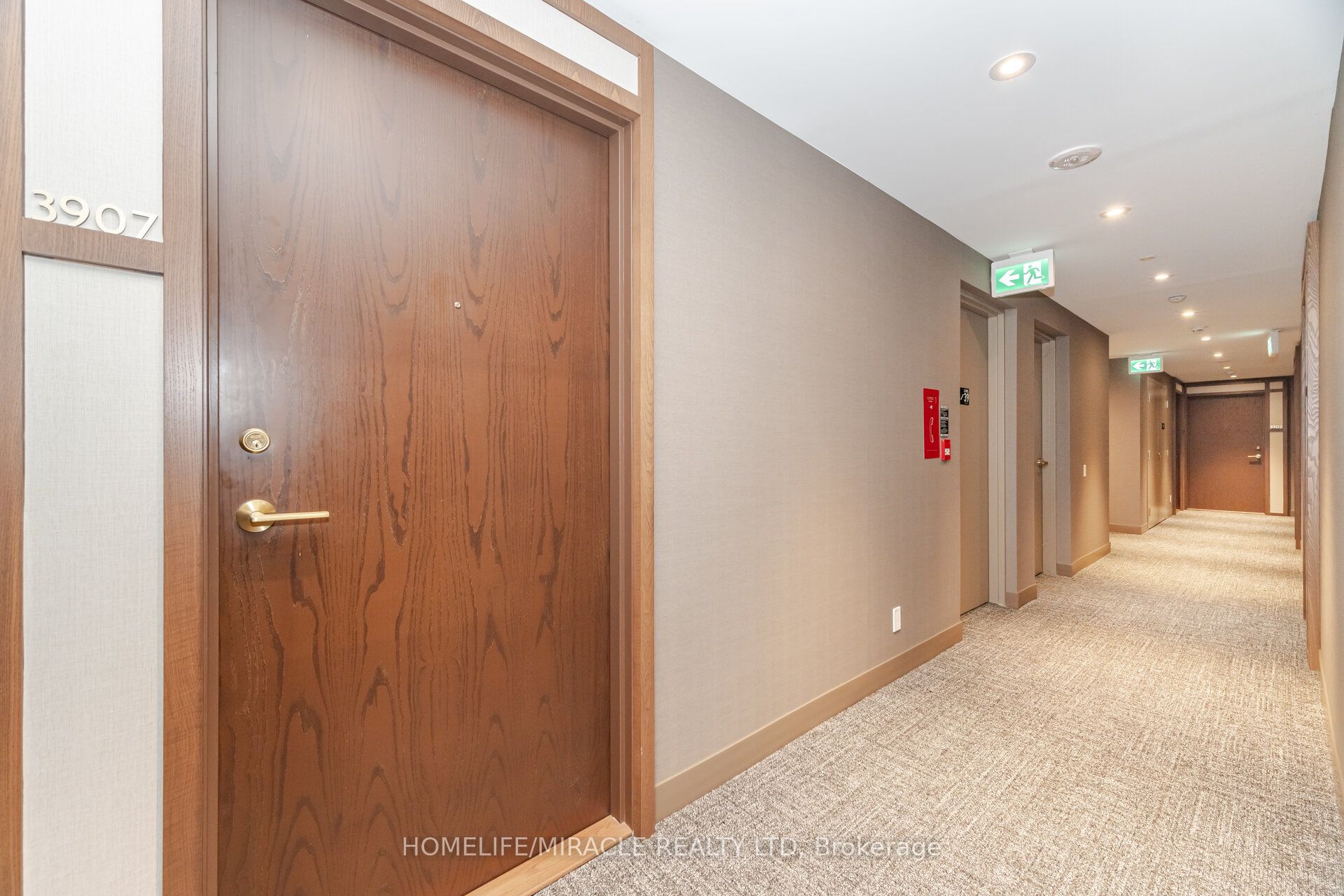 7890 Jane Street 3907, Vaughan, ON L4K 0K9 photo 4