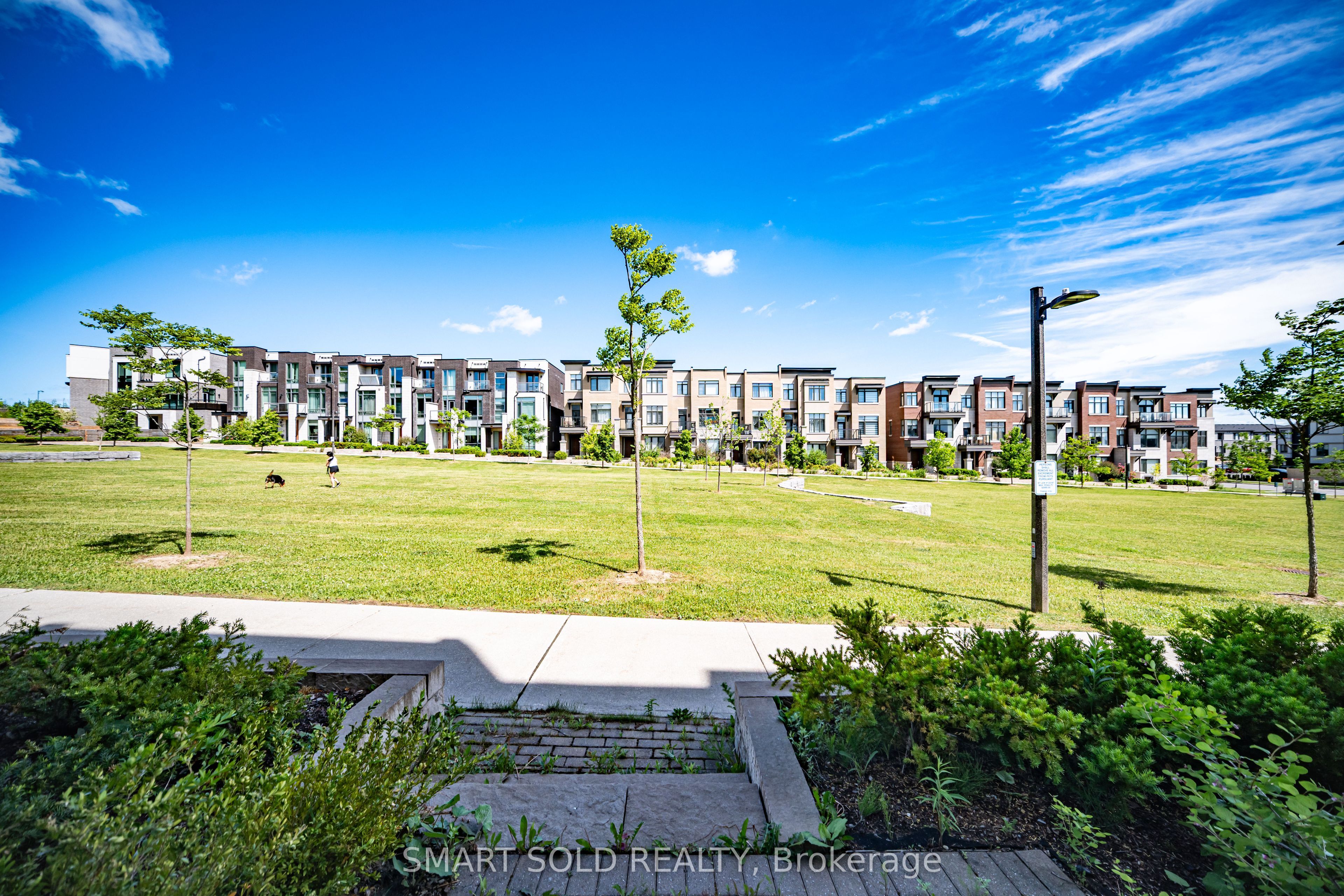 22 heriot Place, Vaughan, ON L6A 4Z6 photo 2