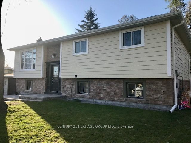324 Adeline Drive, Georgina, ON L4P 3C2