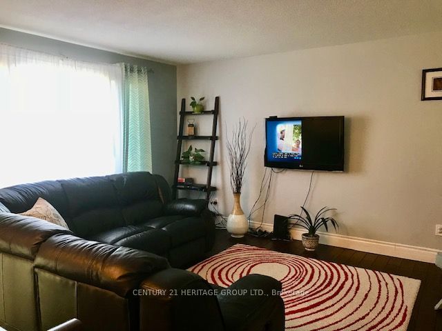 324 Adeline Drive, Georgina, ON L4P 3C2 photo 4