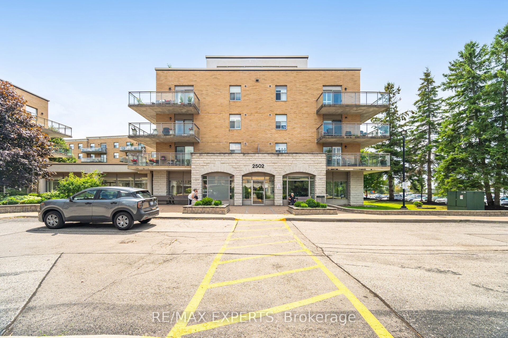 2502 Rutherford Road 216, Vaughan, ON L4K 5N6 photo 4