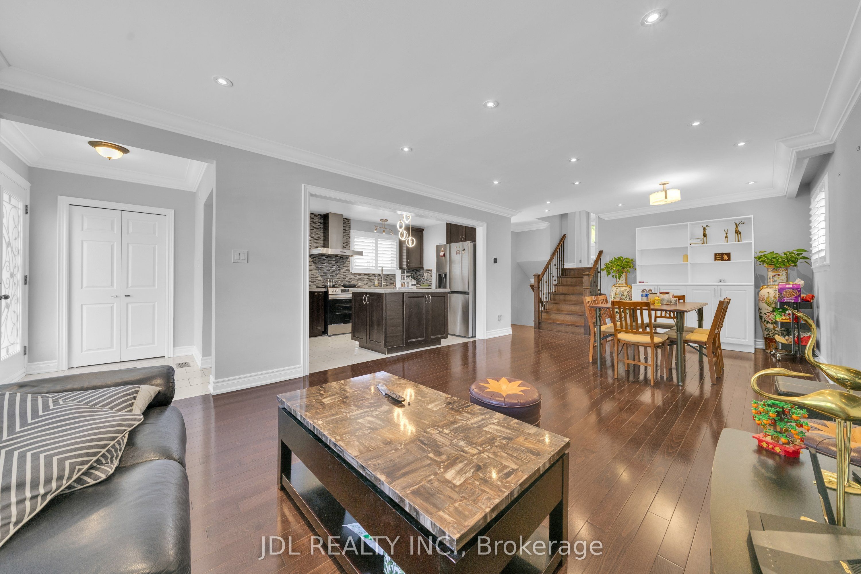 53 Southdale Drive, Markham, ON L3P 1J6