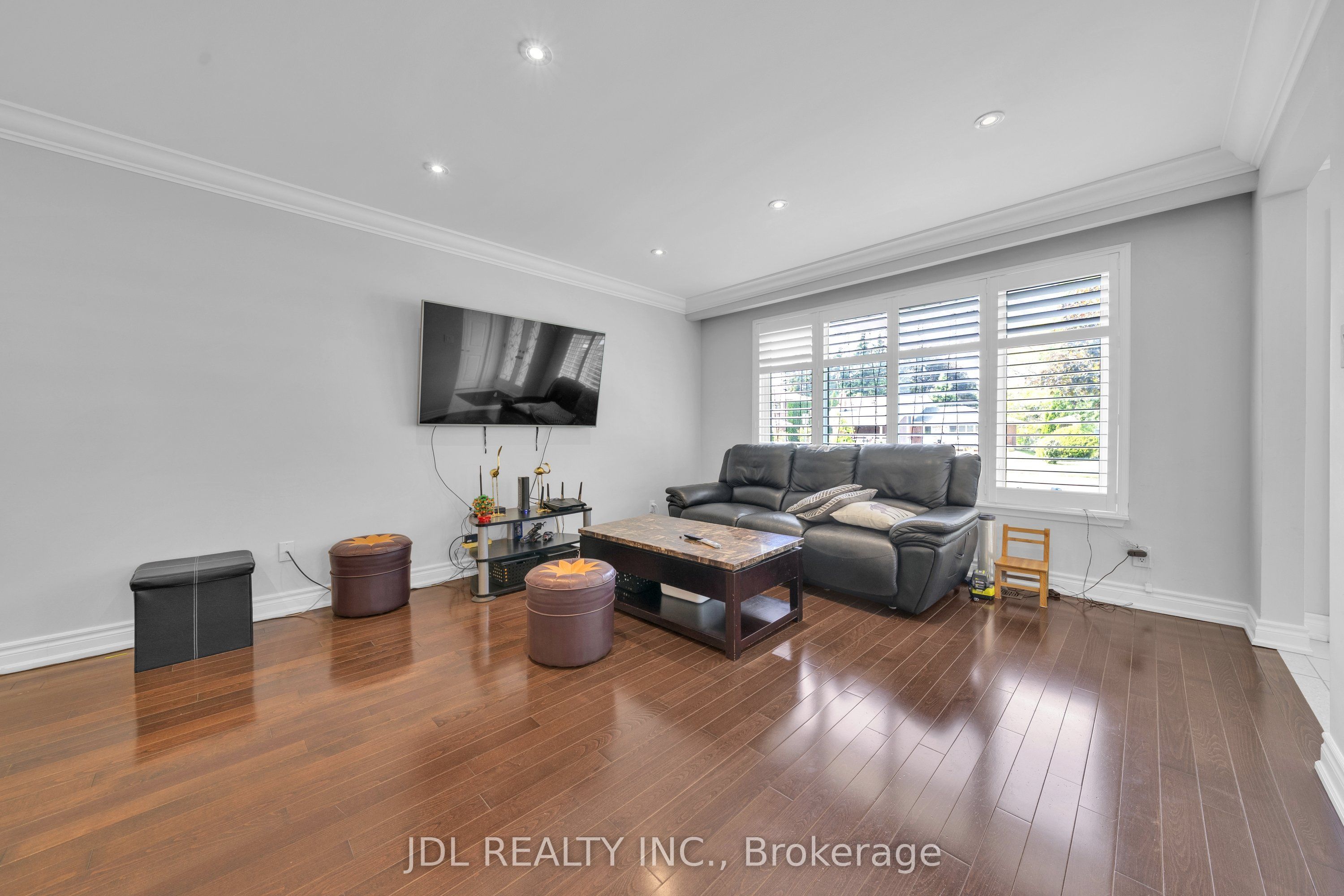 53 Southdale Drive, Markham, ON L3P 1J6 photo 4