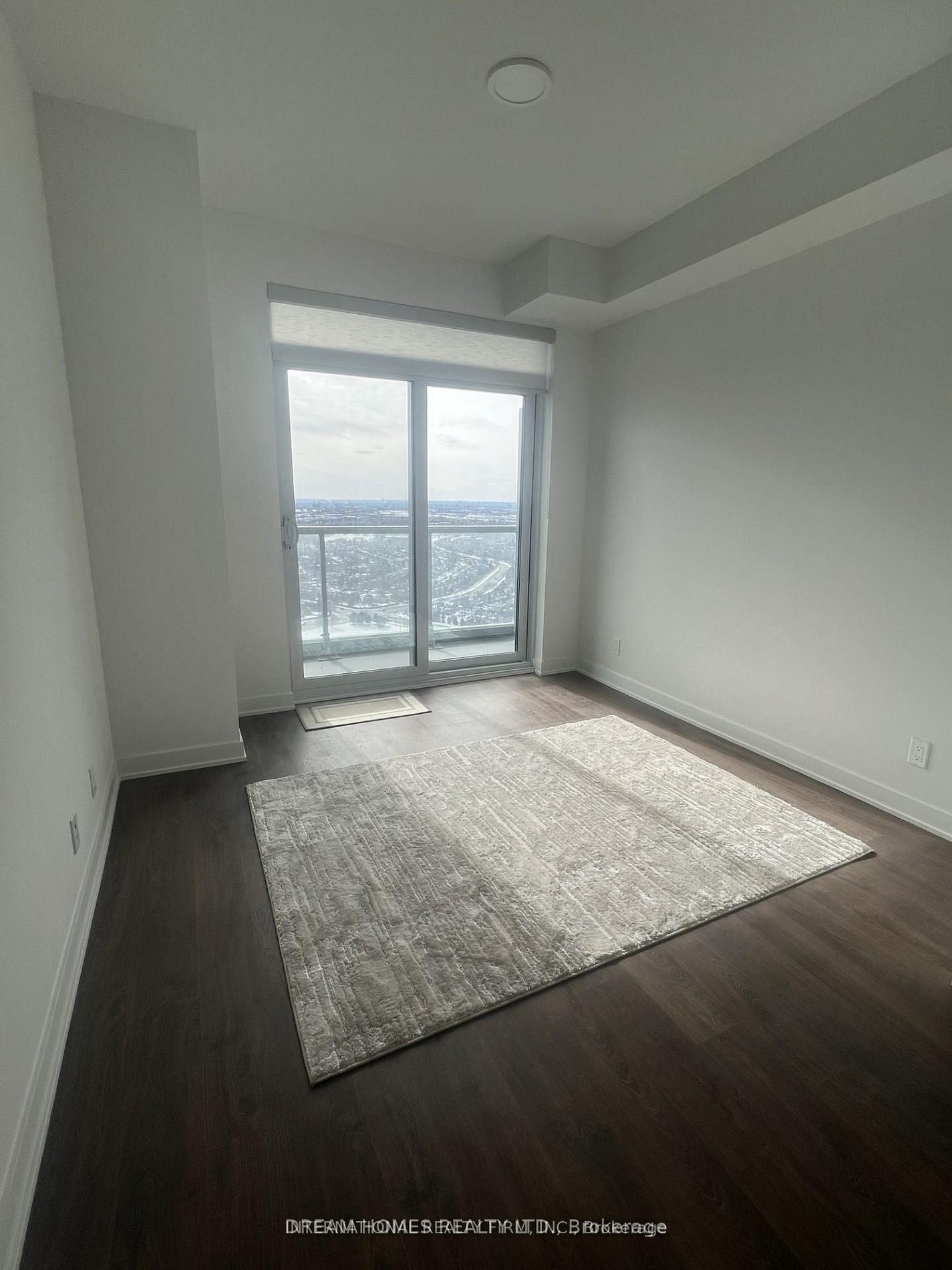 30 Upper Mall Way 3303, Vaughan, ON L4J 0L7 photo 2
