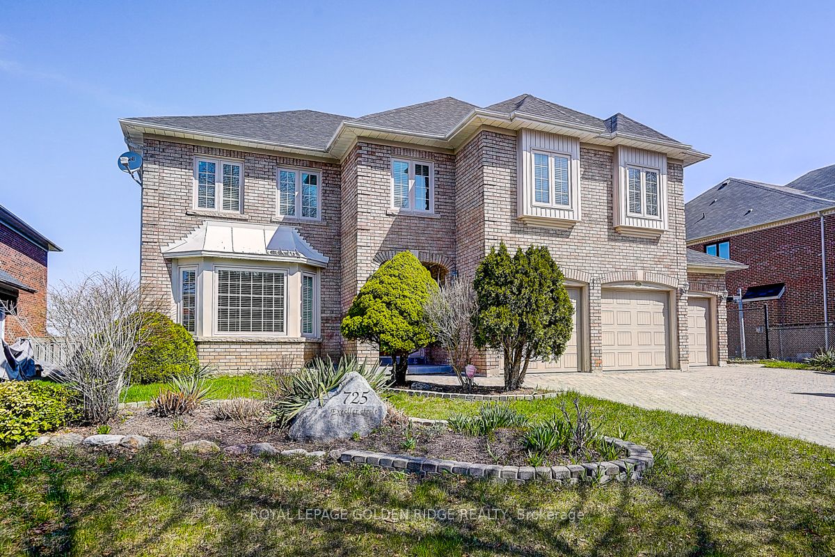 725 Exceller Circle, Newmarket, ON L3X 1P4 photo 2