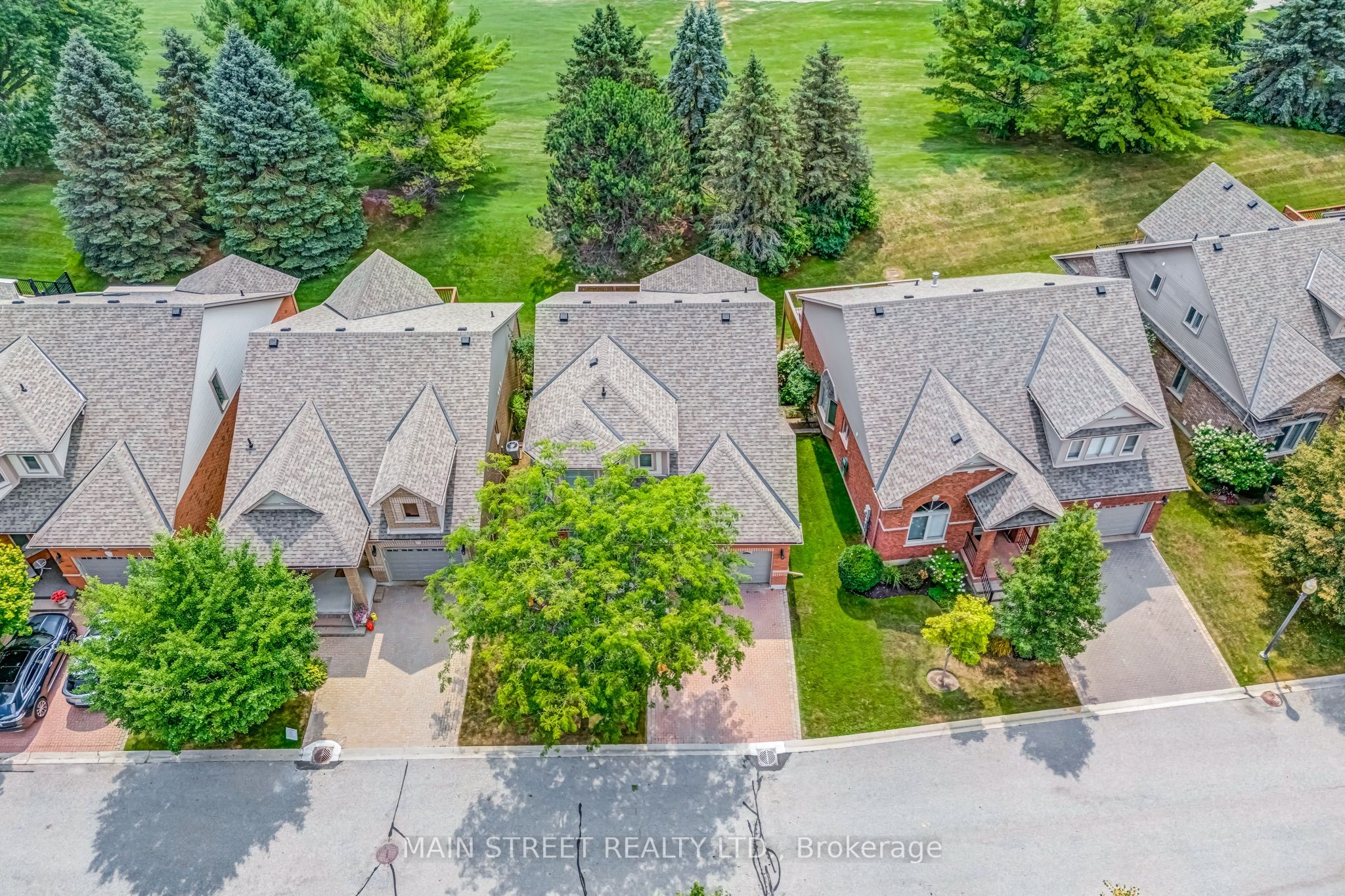 40 Via Amici, New Tecumseth, ON L9R 2B4