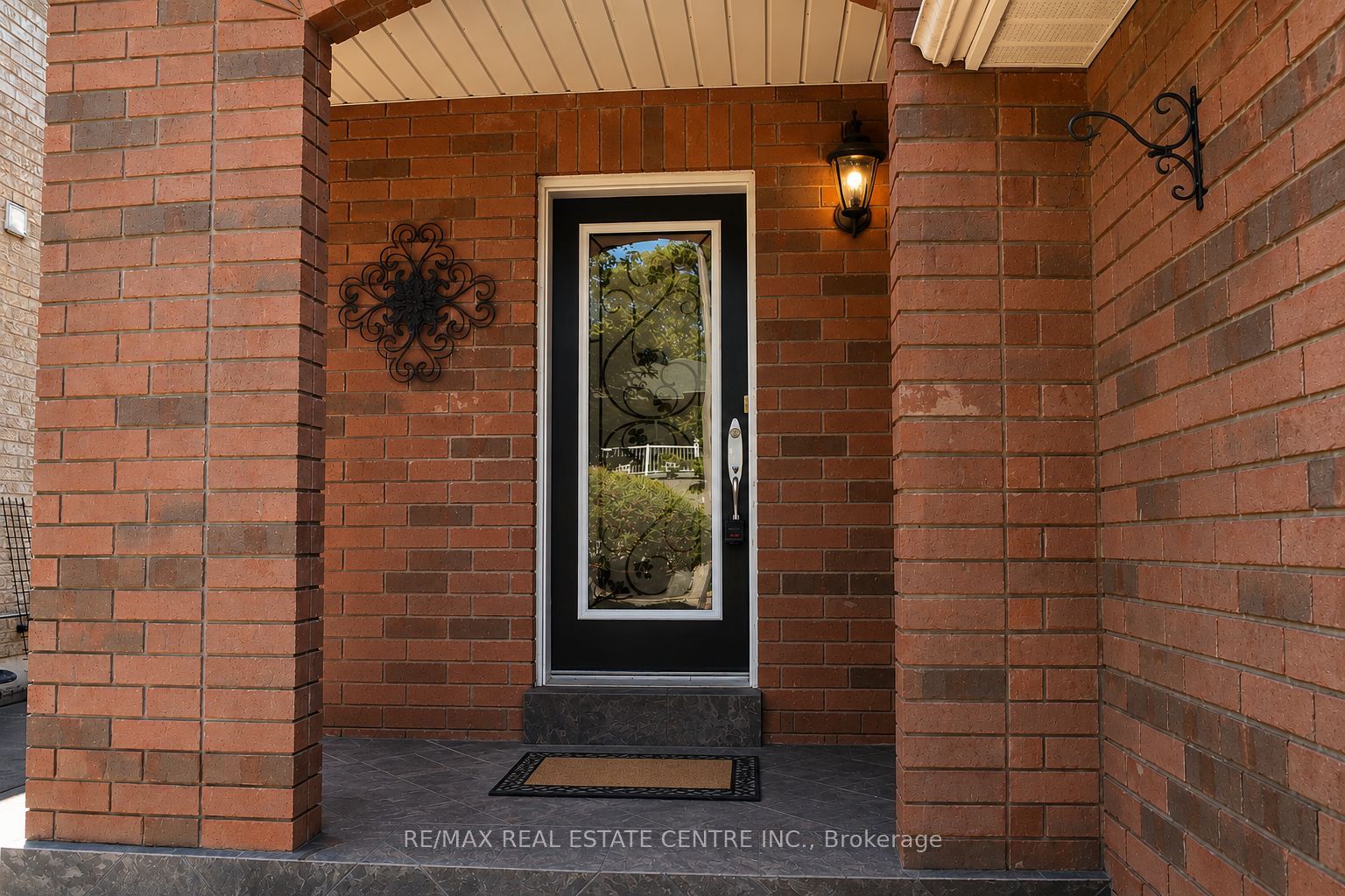 92 Blackthorn Drive, Vaughan, ON L6A 3N5 photo 4