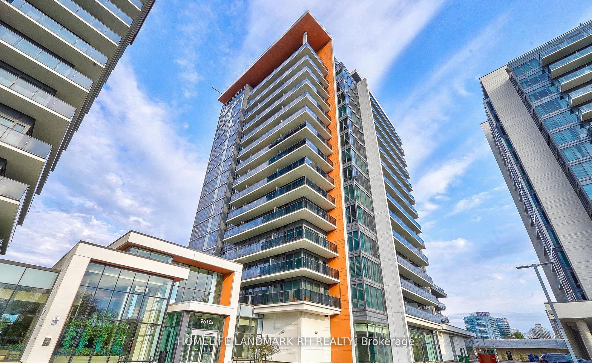 9600 Yonge Street 1607, Richmond Hill, ON L4C 0X3