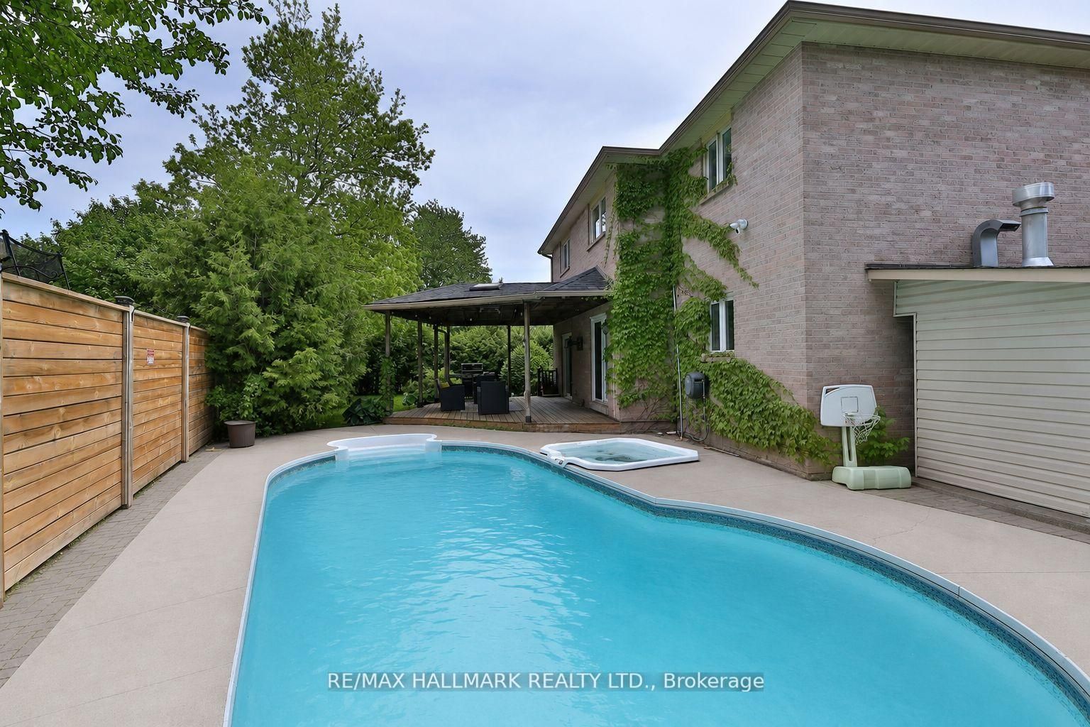 58 Pickett Crescent, Richmond Hill, ON L4C 9L3 photo 5