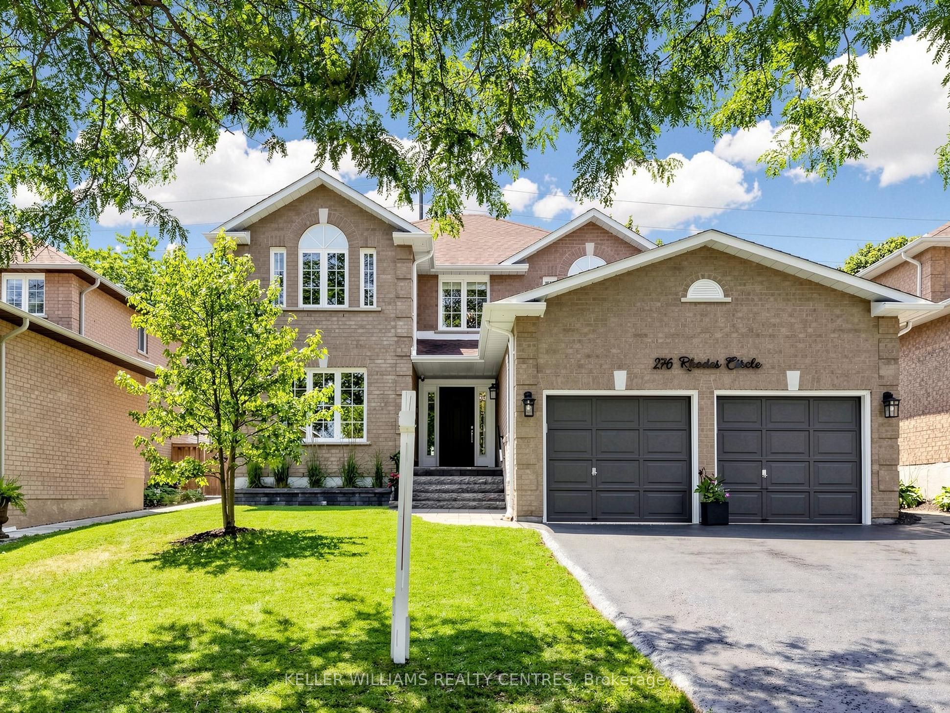 276 Rhodes Circle, Newmarket, ON L3X 1V4 photo 2