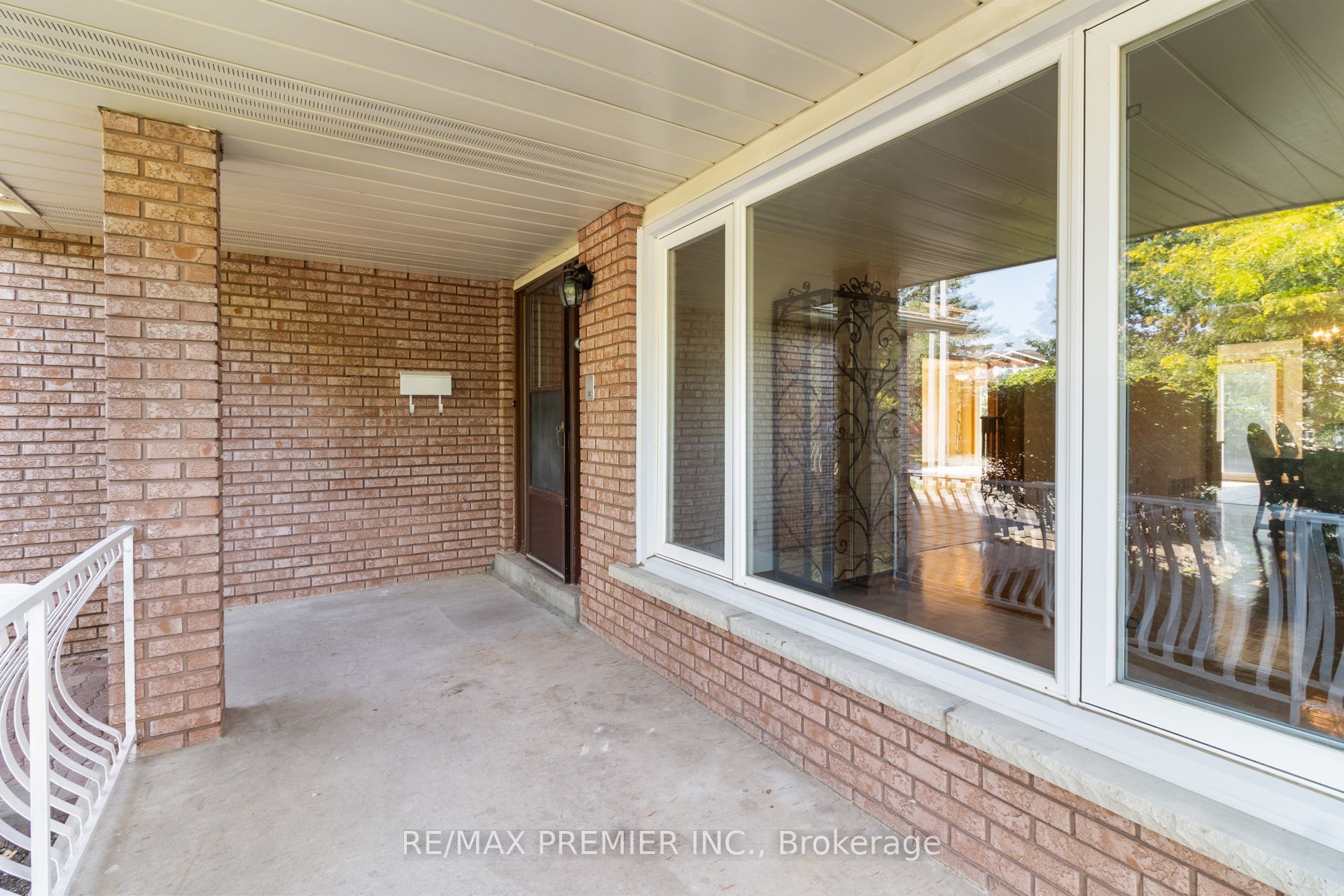 28 Marevan Place, Vaughan, ON L4L 3H8 photo 2