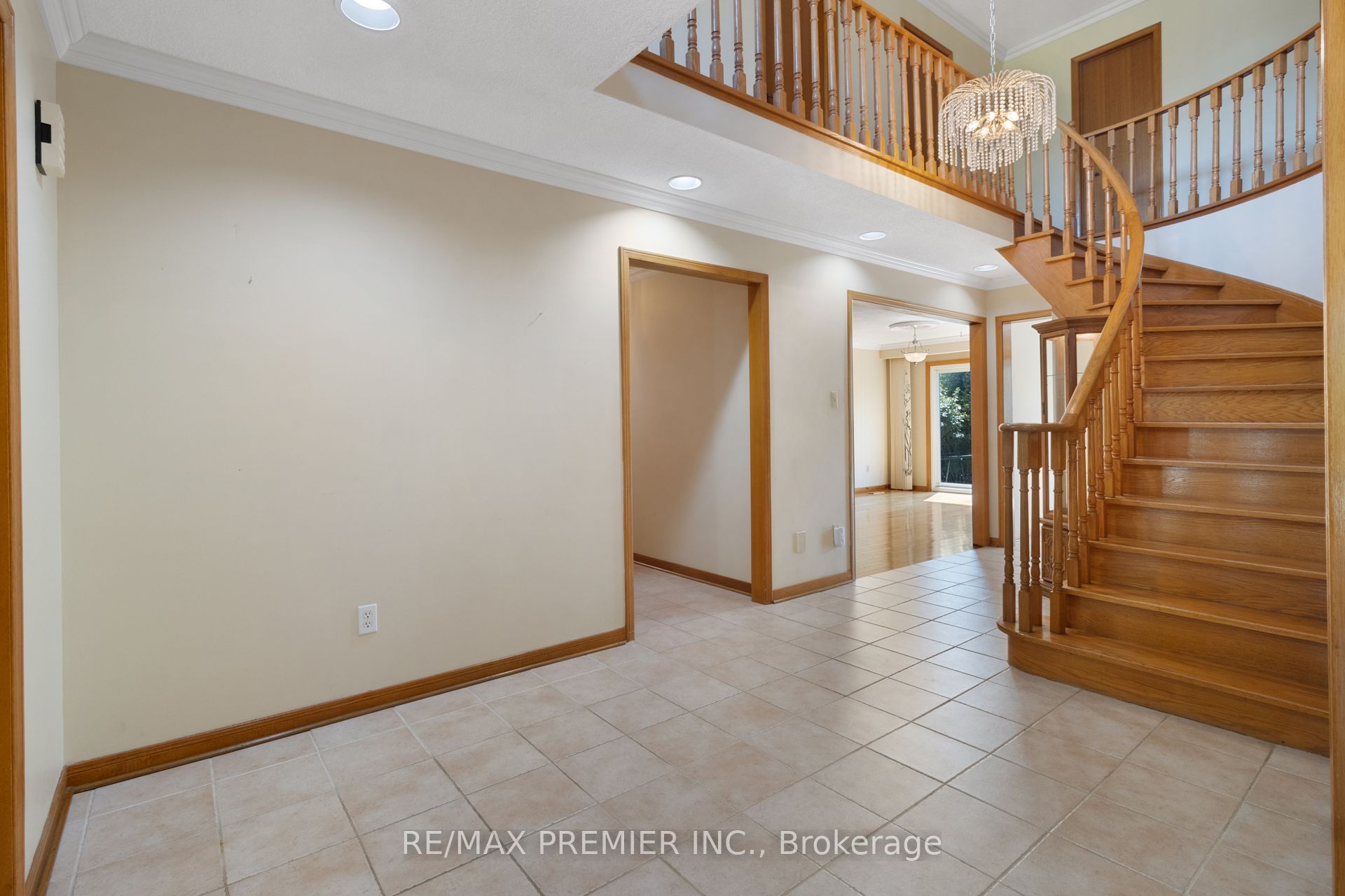 28 Marevan Place, Vaughan, ON L4L 3H8 photo 5