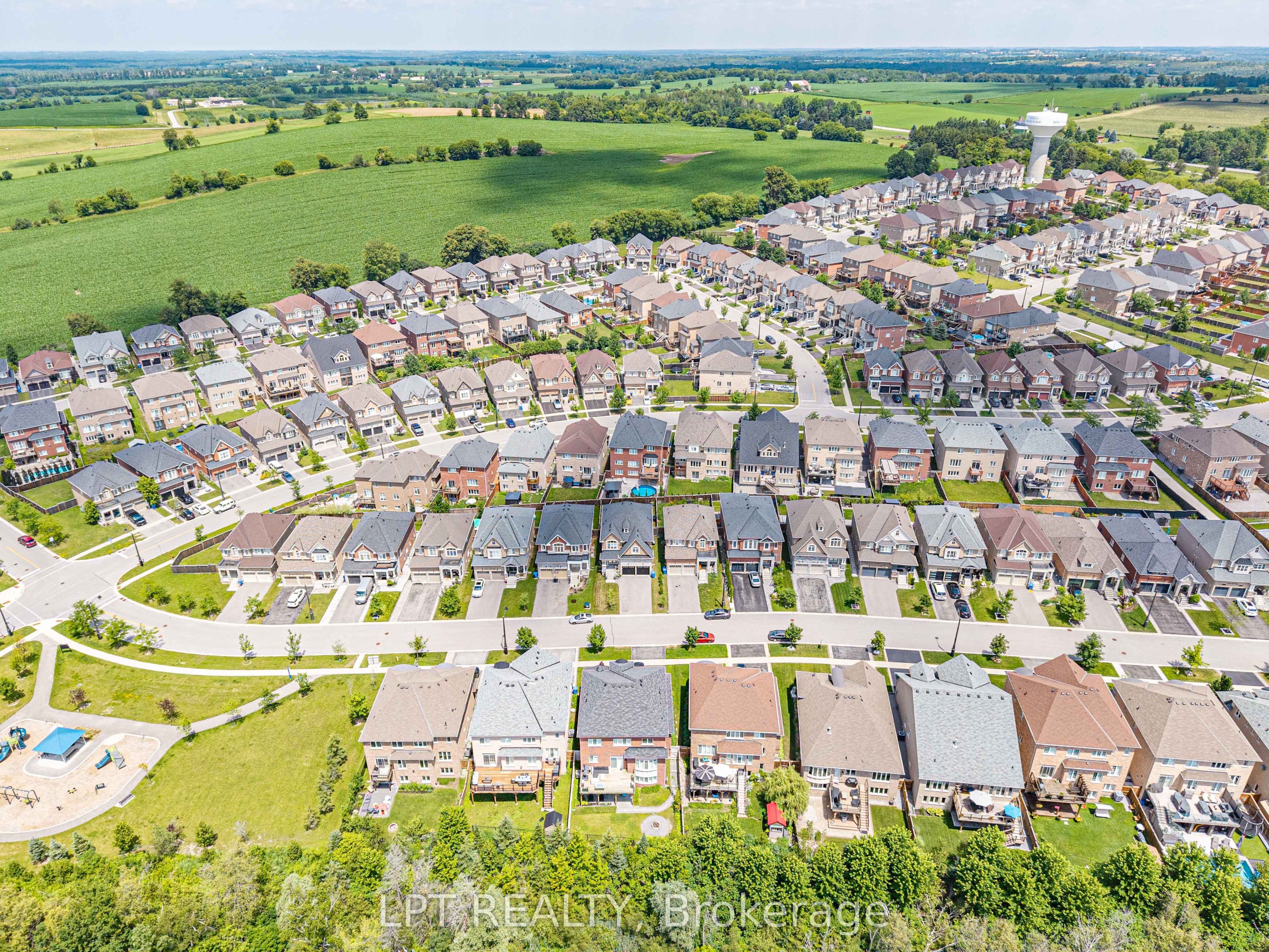 20 Manor Forest Road, East Gwillimbury, ON L0G 1M0 photo 4