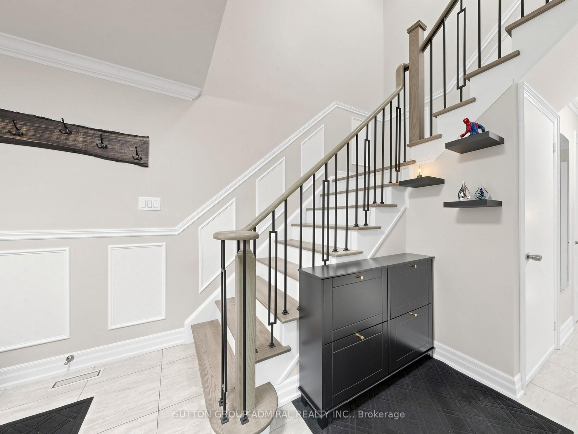 11 Checker Court, Vaughan, ON L4J 5X4 photo 4