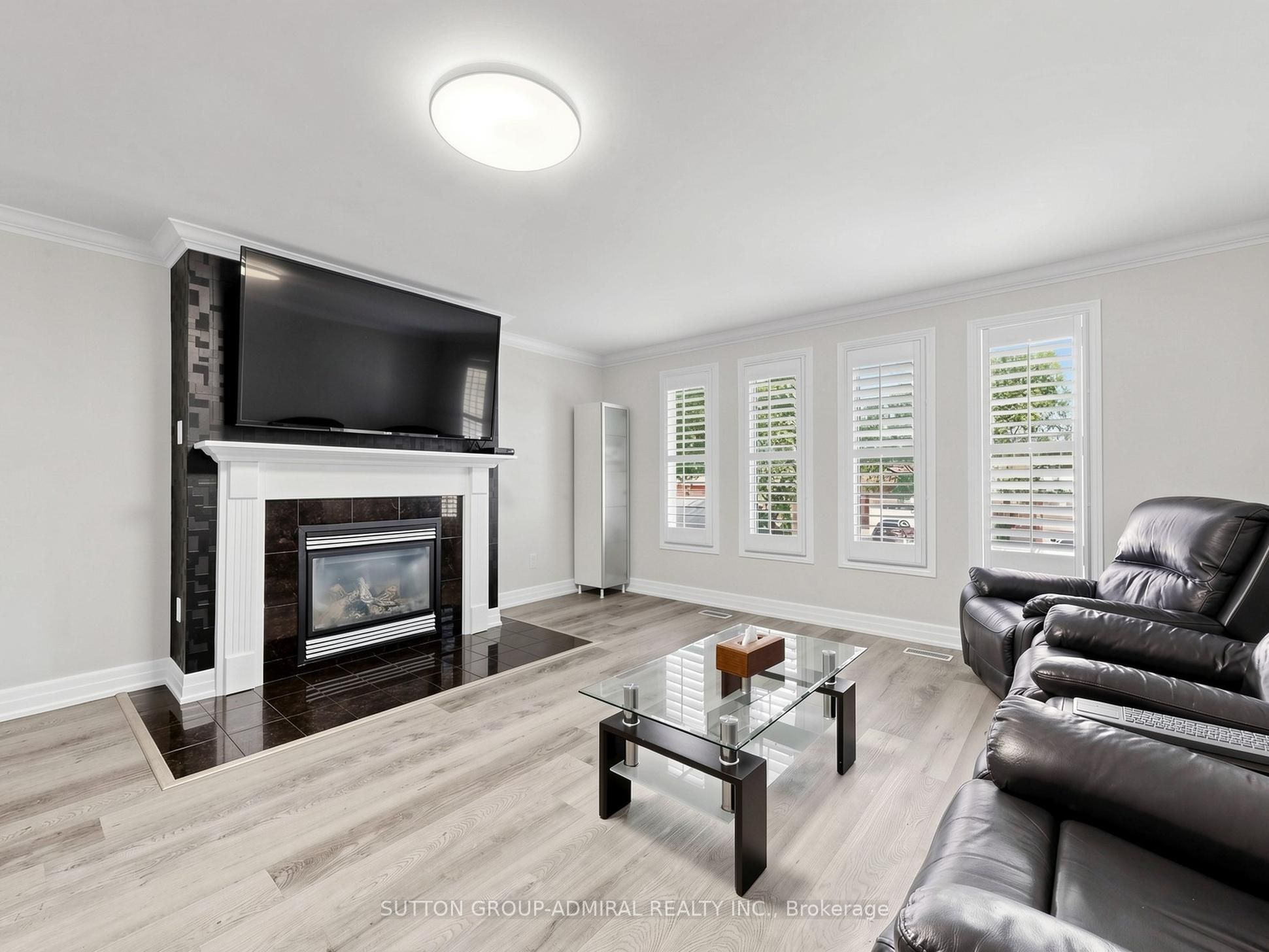 11 Checker Court, Vaughan, ON L4J 5X4 photo 5