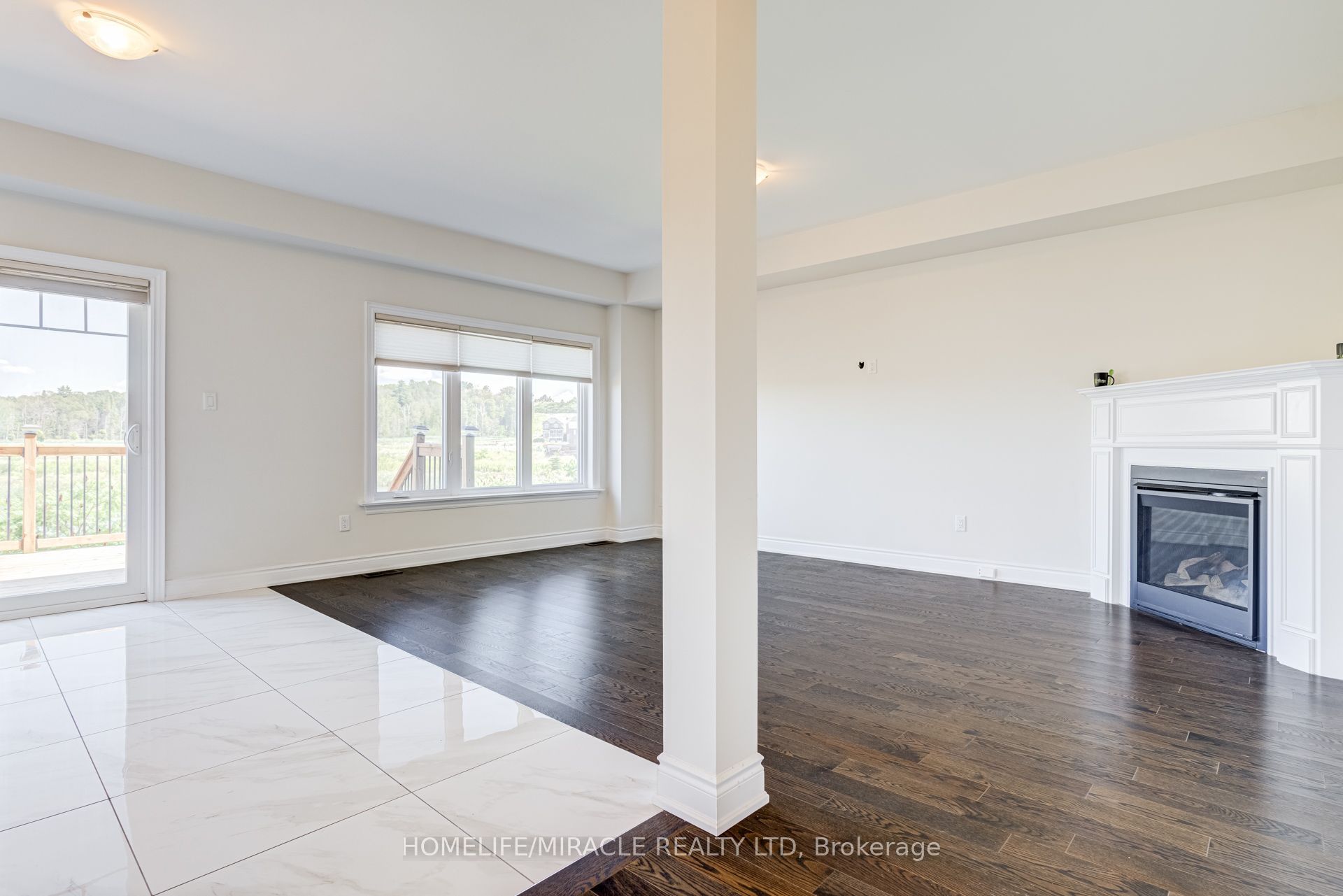 25 Lorne Thomas Place, New Tecumseth, ON L9R 0T8 photo 5